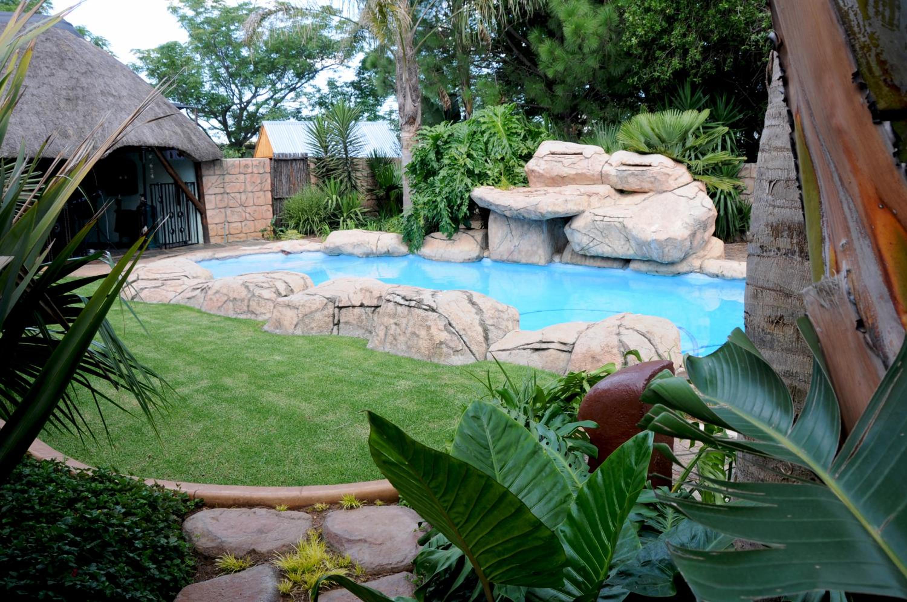 Summer Garden Guest House (The Palms)