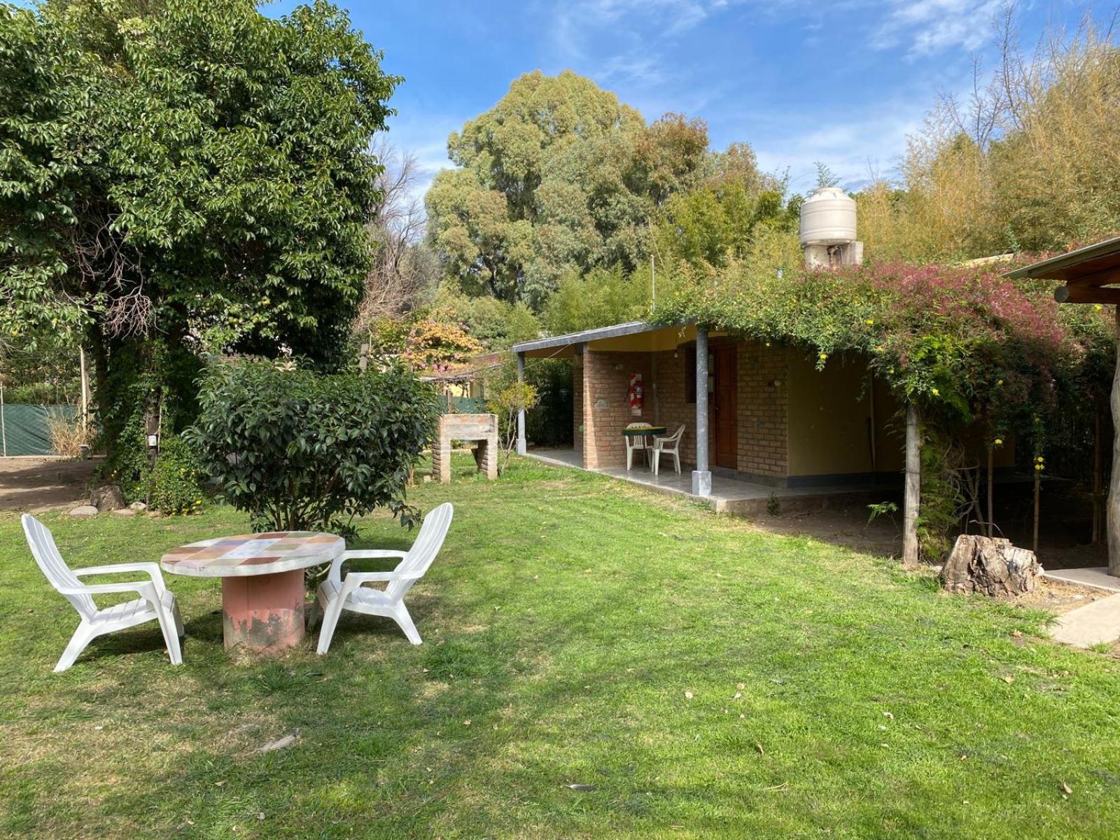 Los Horneros, Cabañas