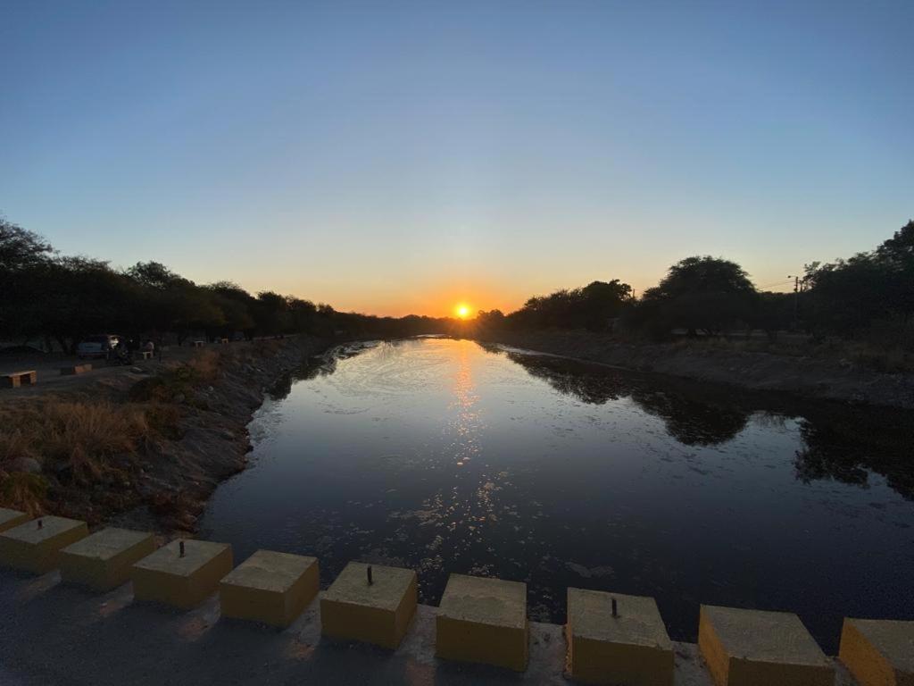 Los Horneros, Cabañas