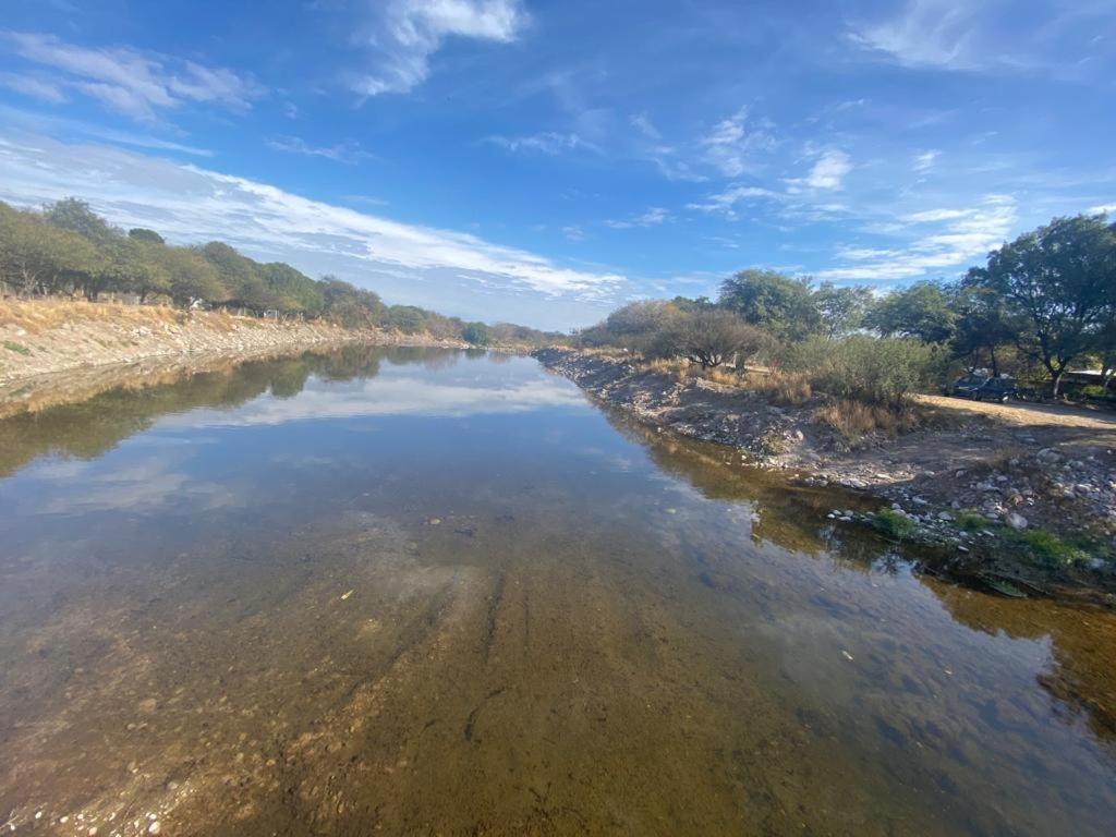 Los Horneros, Cabañas