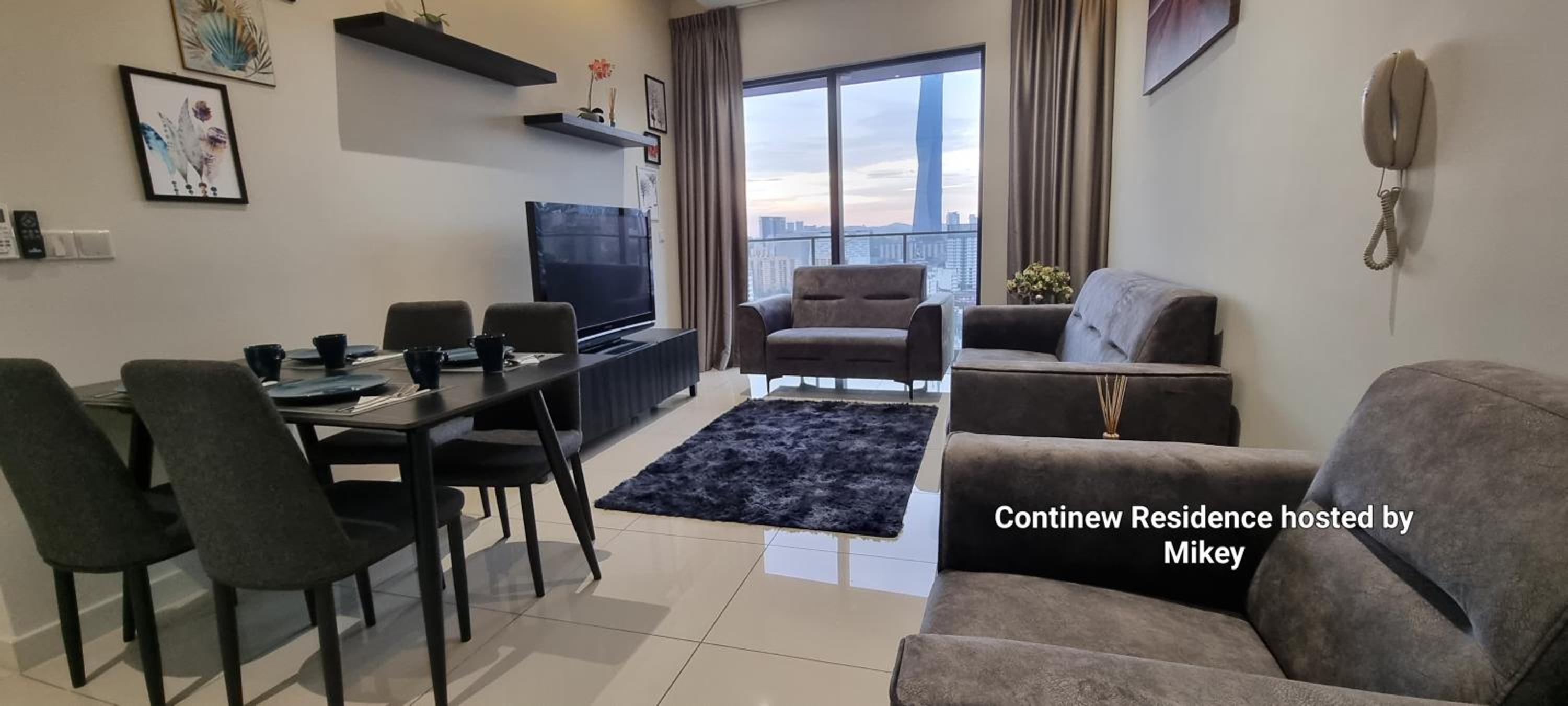 Continew Residence by Mikey - Premium Unit