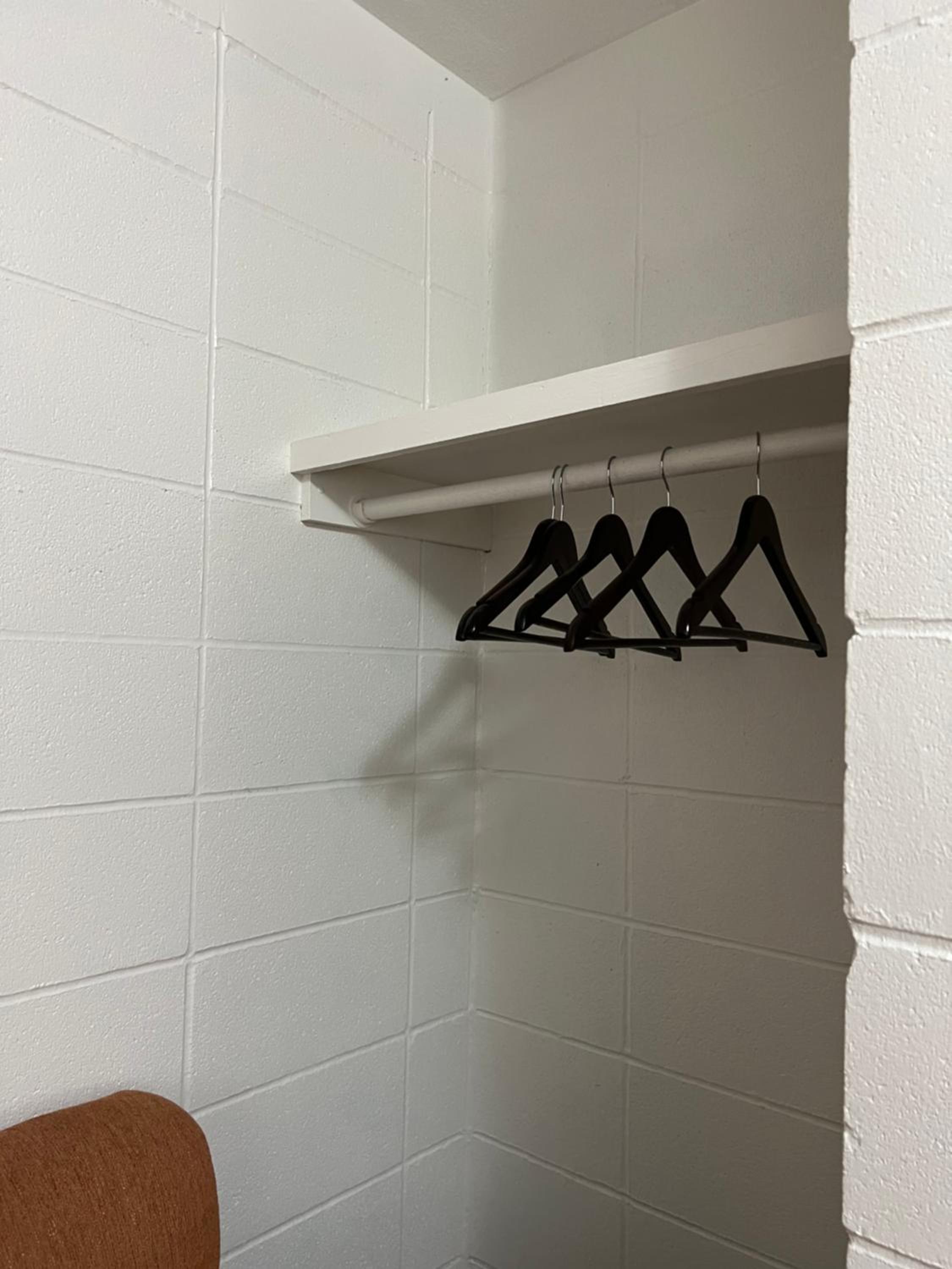 Driftwood Inn and Lodge by the lake - Property Image 38