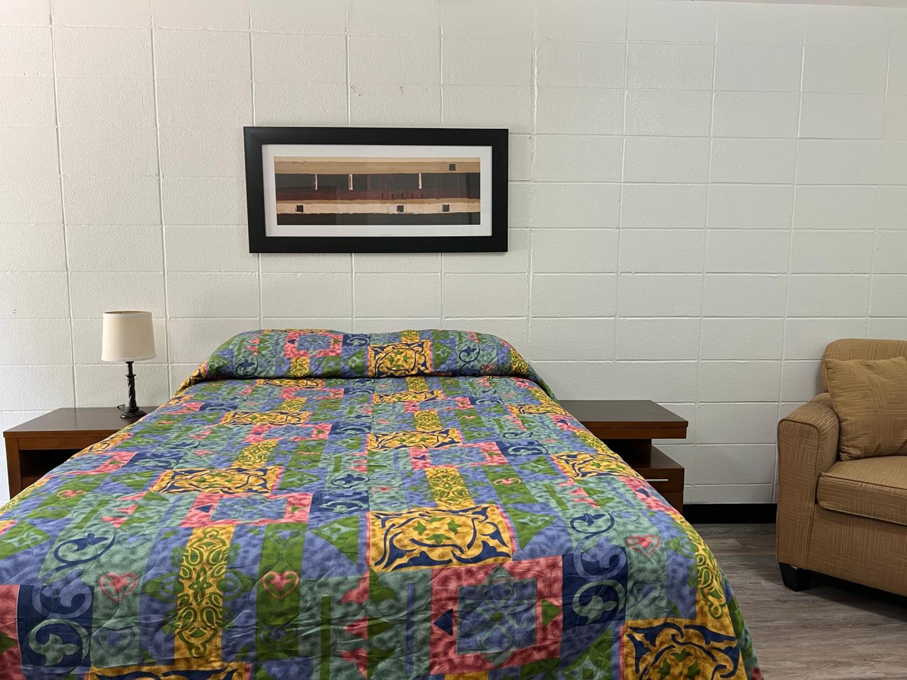 Driftwood Inn and Lodge by the lake - Property Image 44