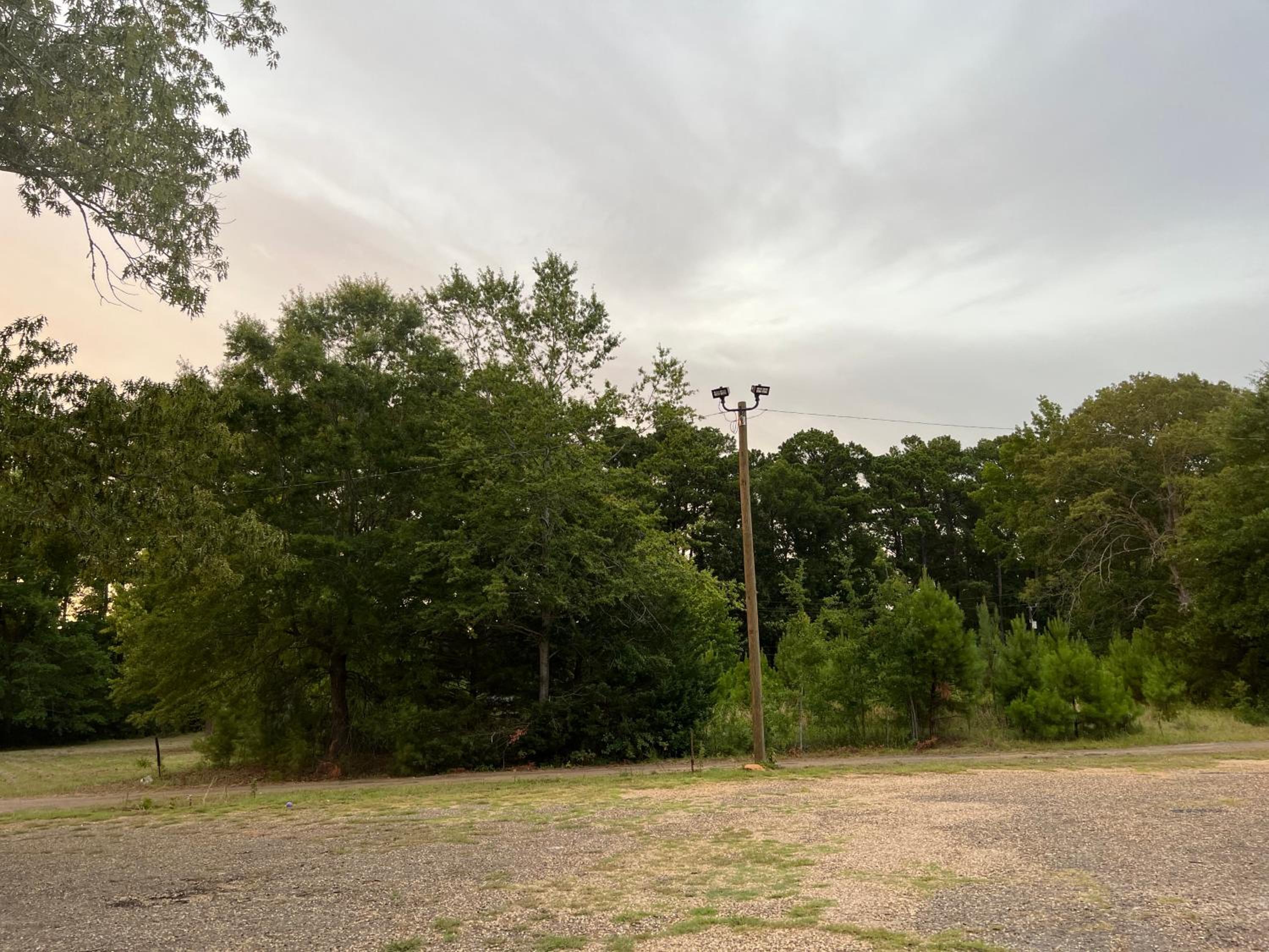 Driftwood Inn and Lodge by the lake - Property Image 45