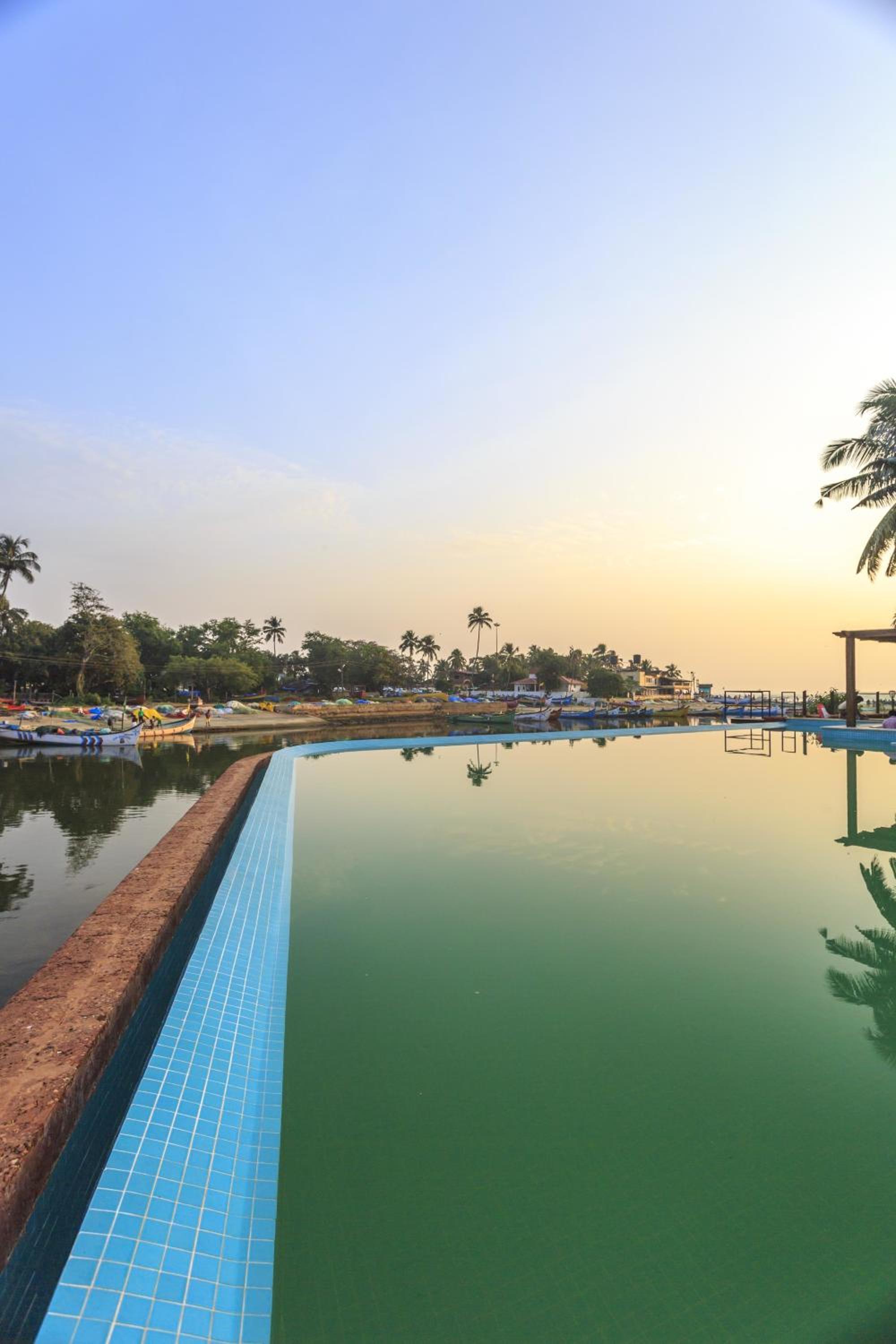 Acron Waterfront Resort