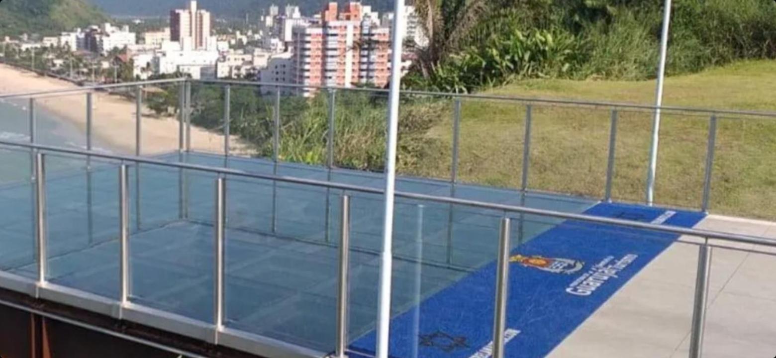 Pippo Suites Guarujá