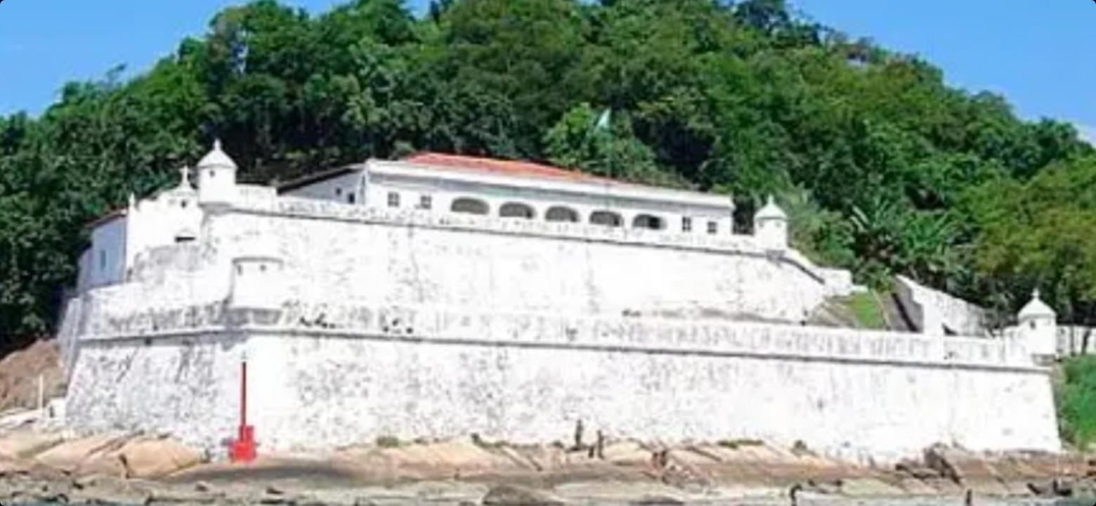 Pippo Suites Guarujá