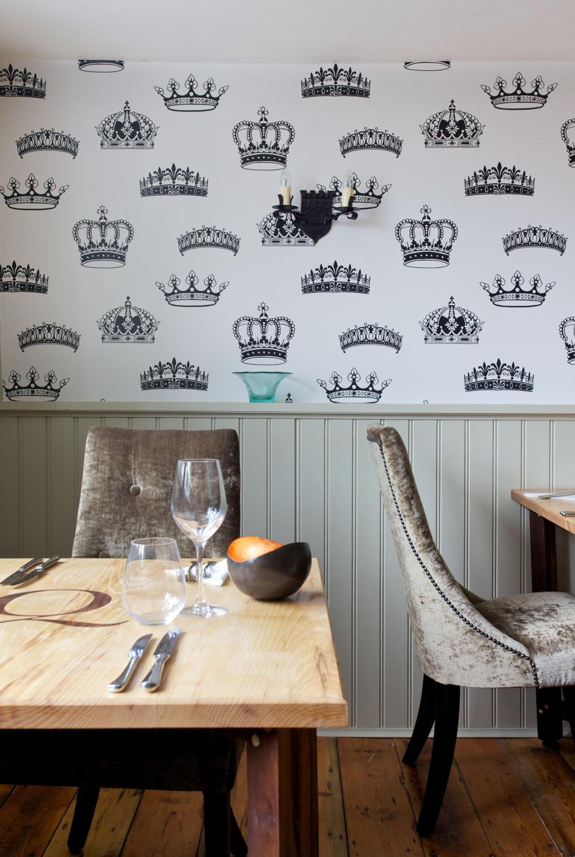 The Queen's Inn