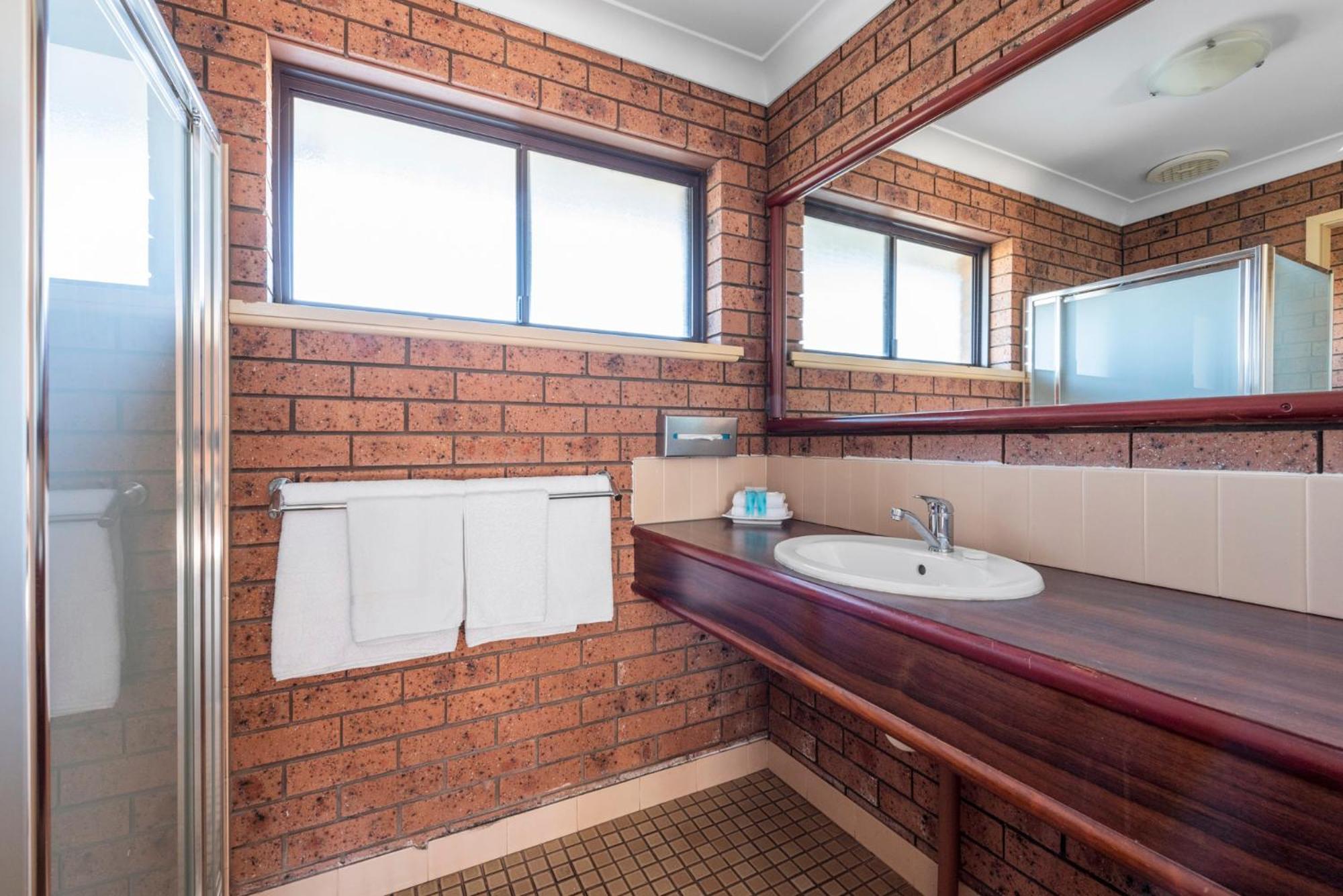 Bomaderry Motor Inn