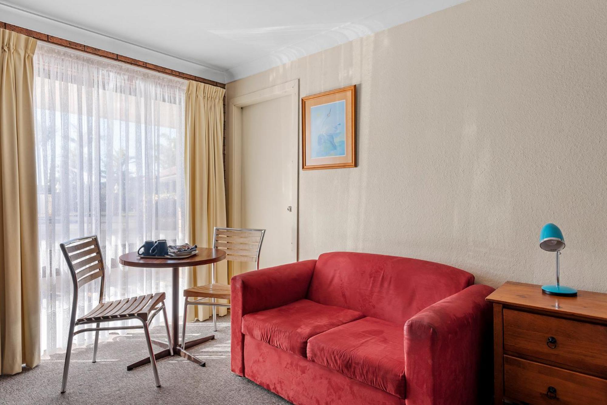 Bomaderry Motor Inn