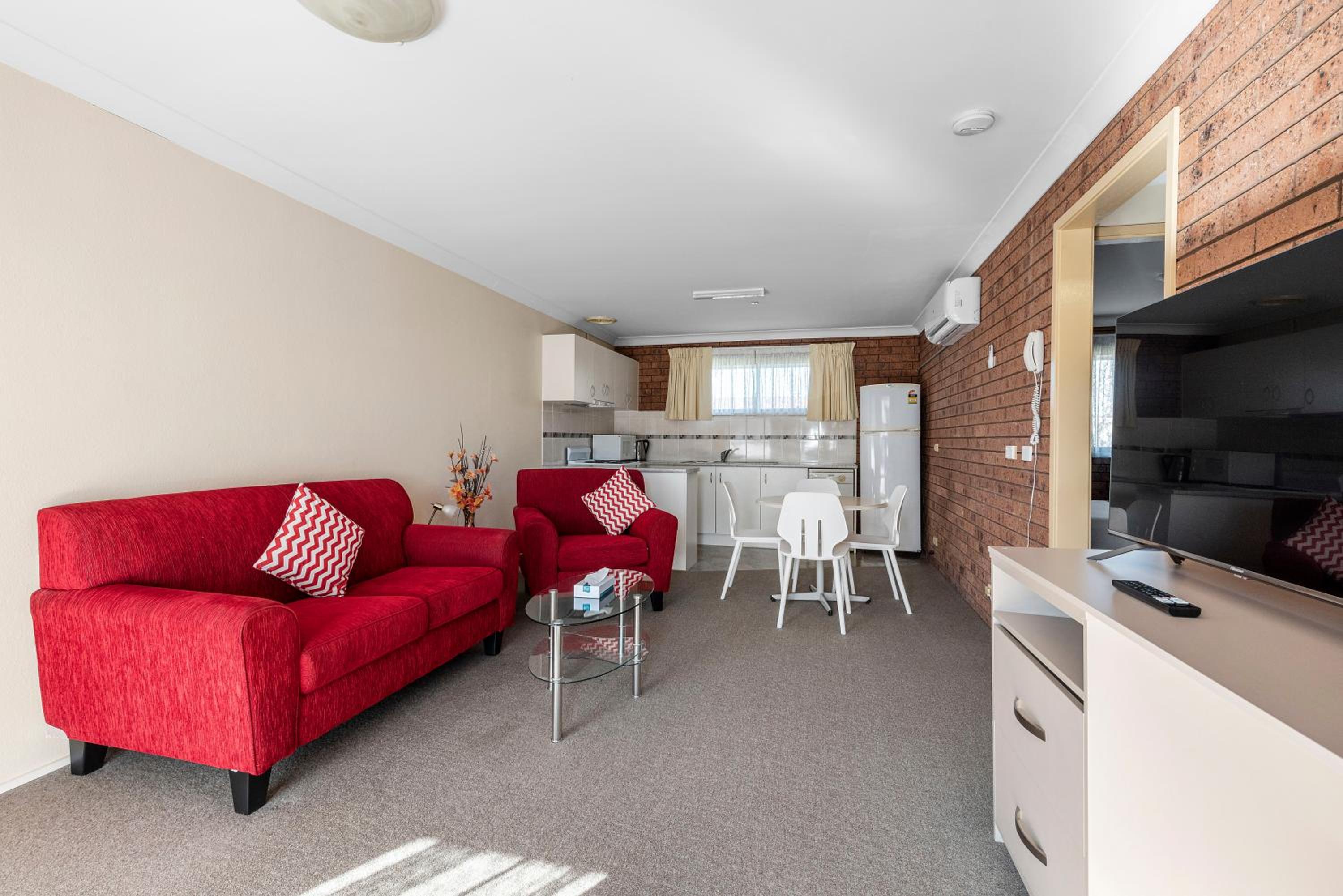 Bomaderry Motor Inn