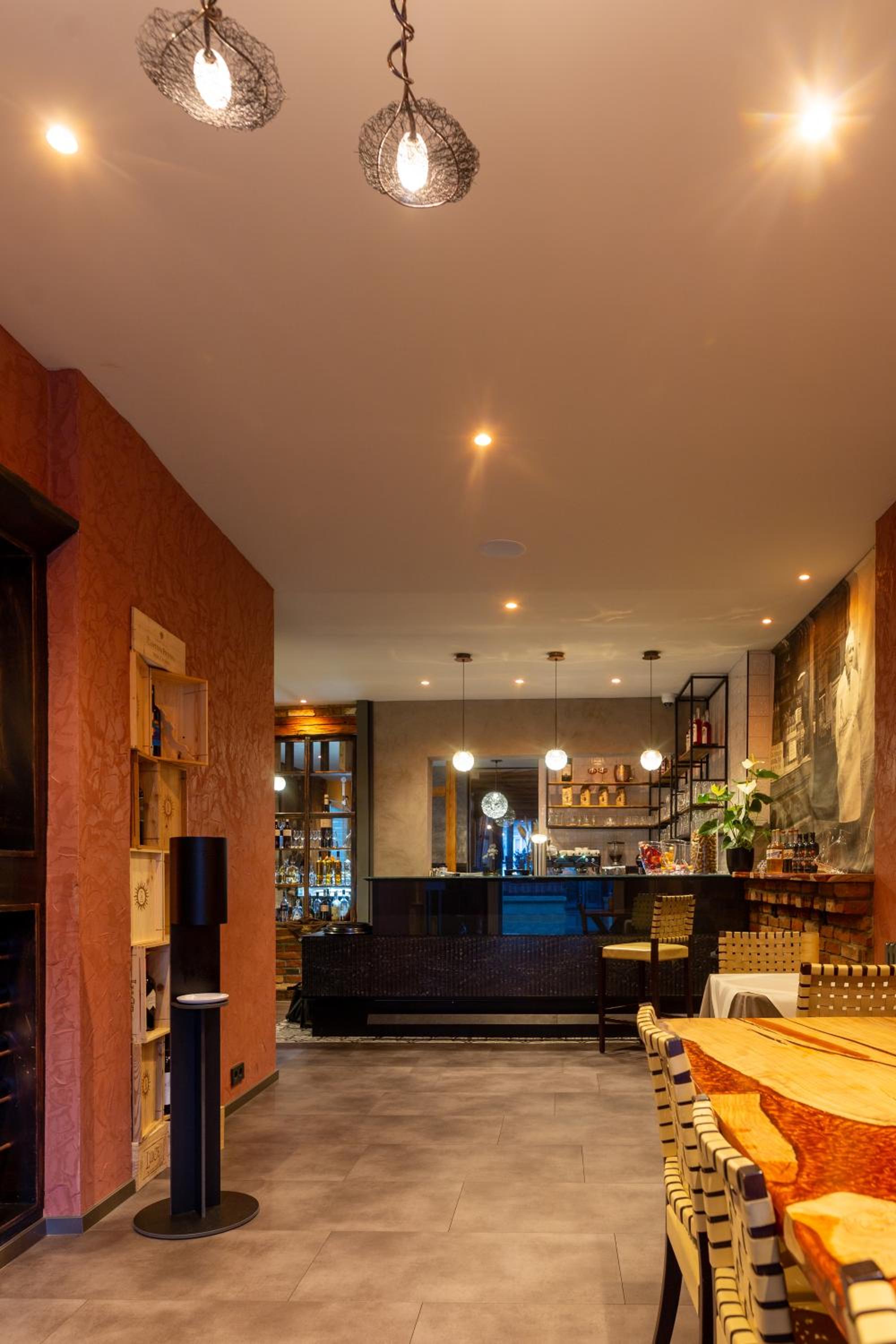 dining
