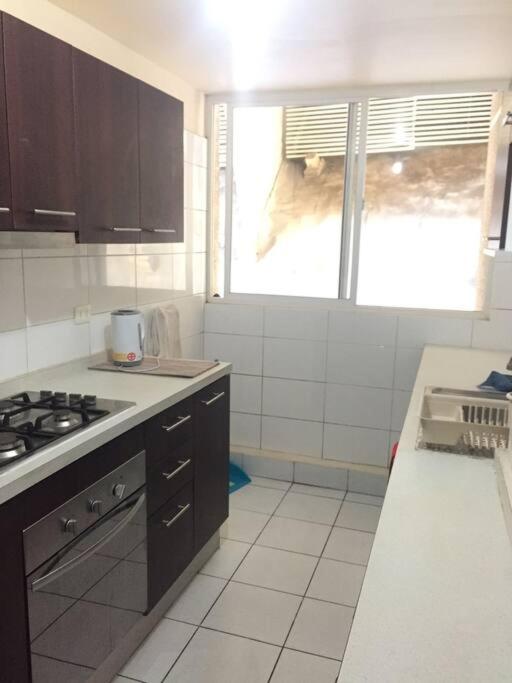Grande Departamento, Frente al Mar, Equipado. view 2