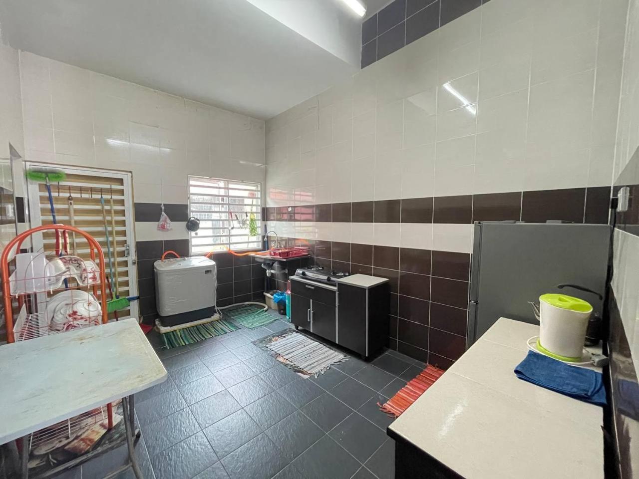 Ritz Homestay UNIT A at Gong Badak, Kuala Terengganu photo 3