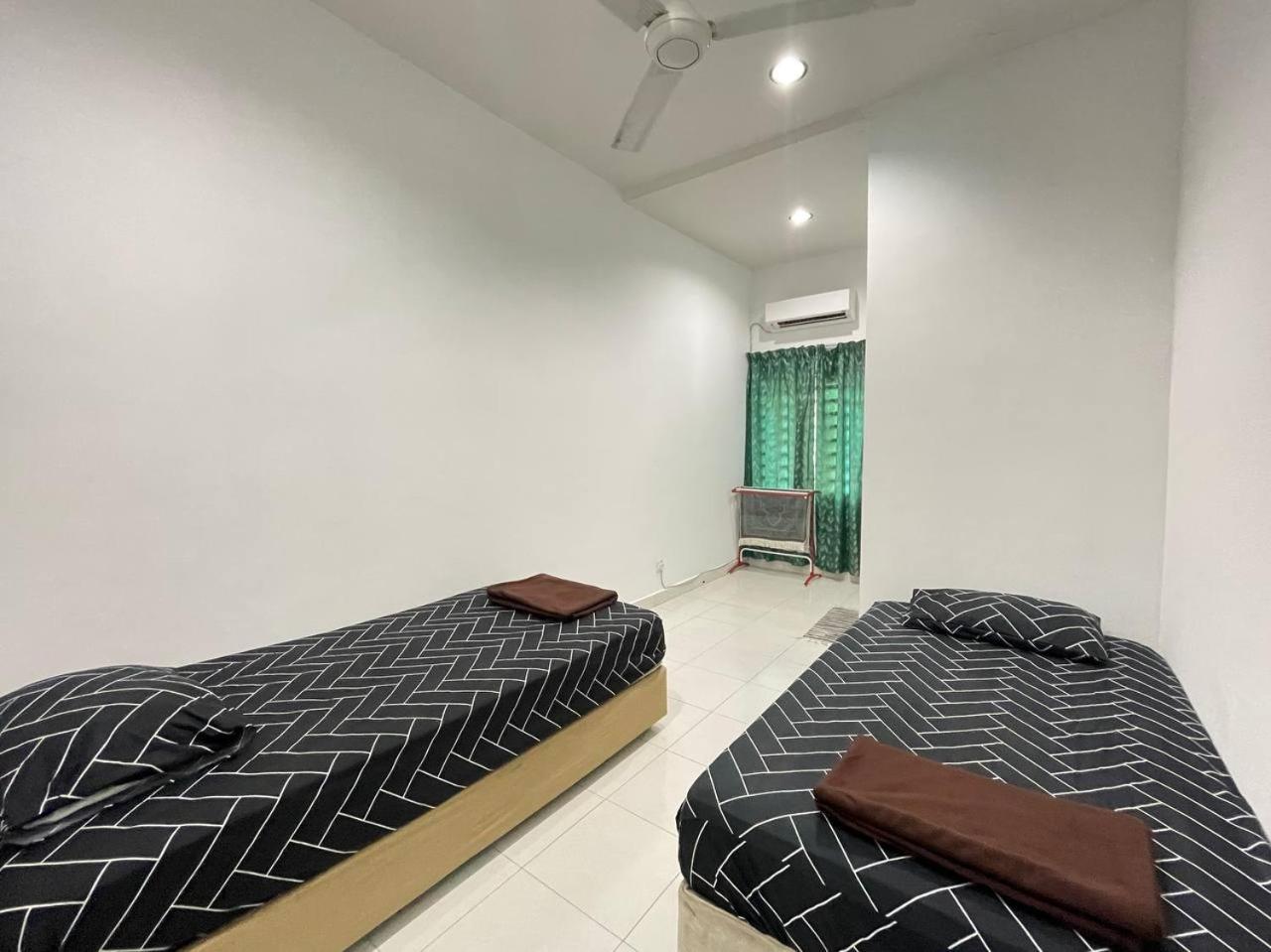 Ritz Homestay UNIT A at Gong Badak, Kuala Terengganu photo 6
