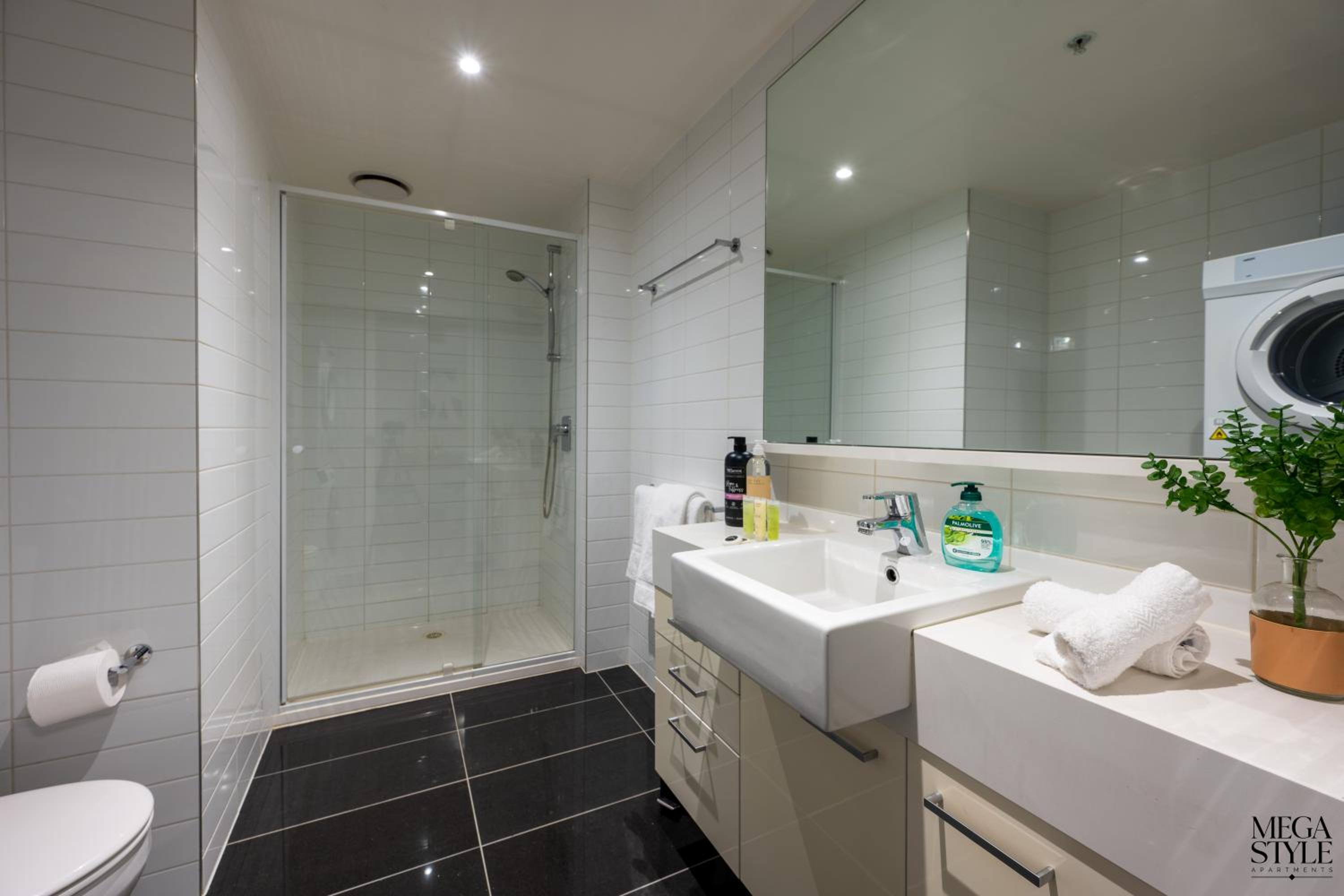 Mega Style Apartments Mainpoint