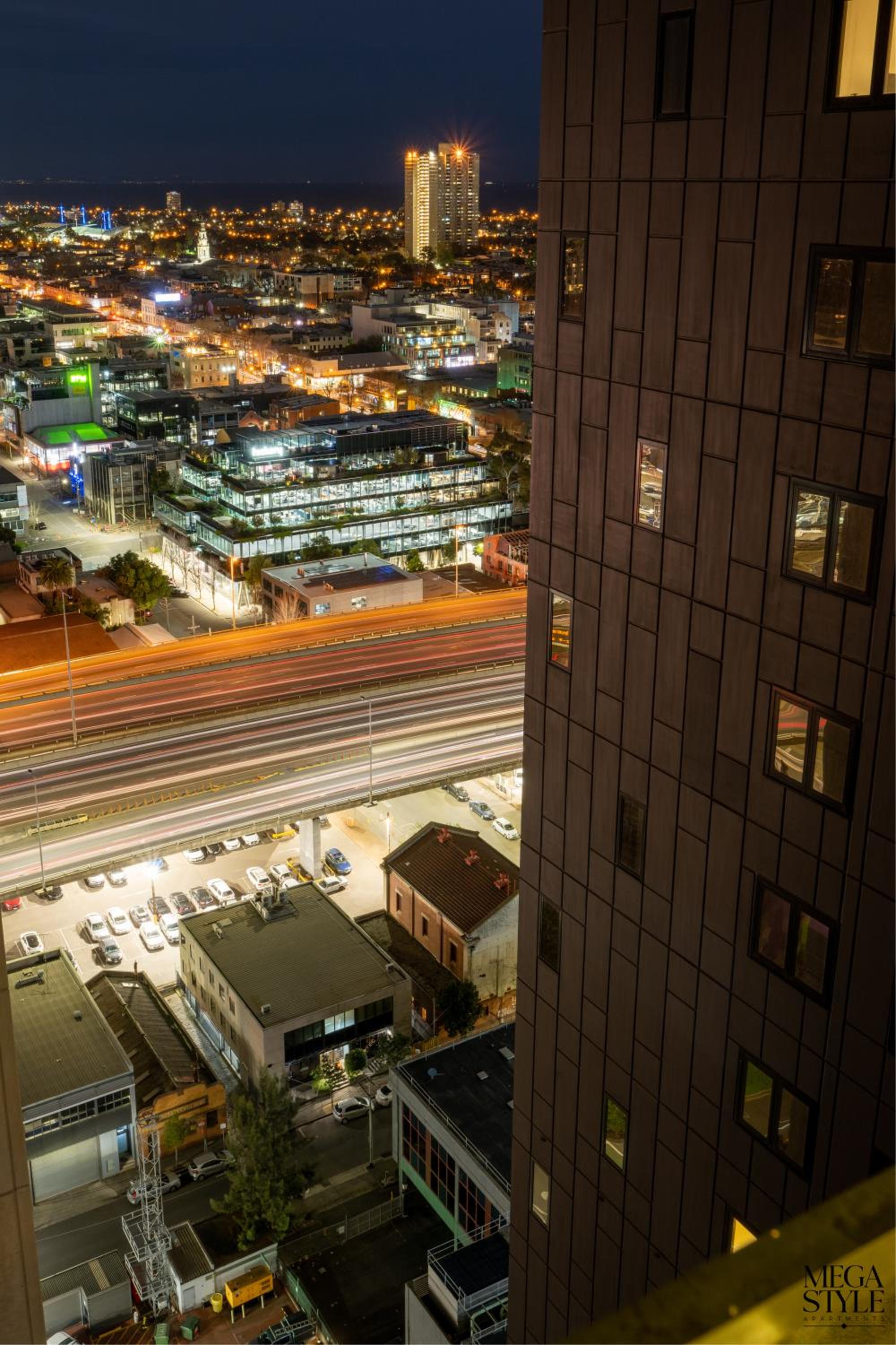 Mega Style Apartments Mainpoint