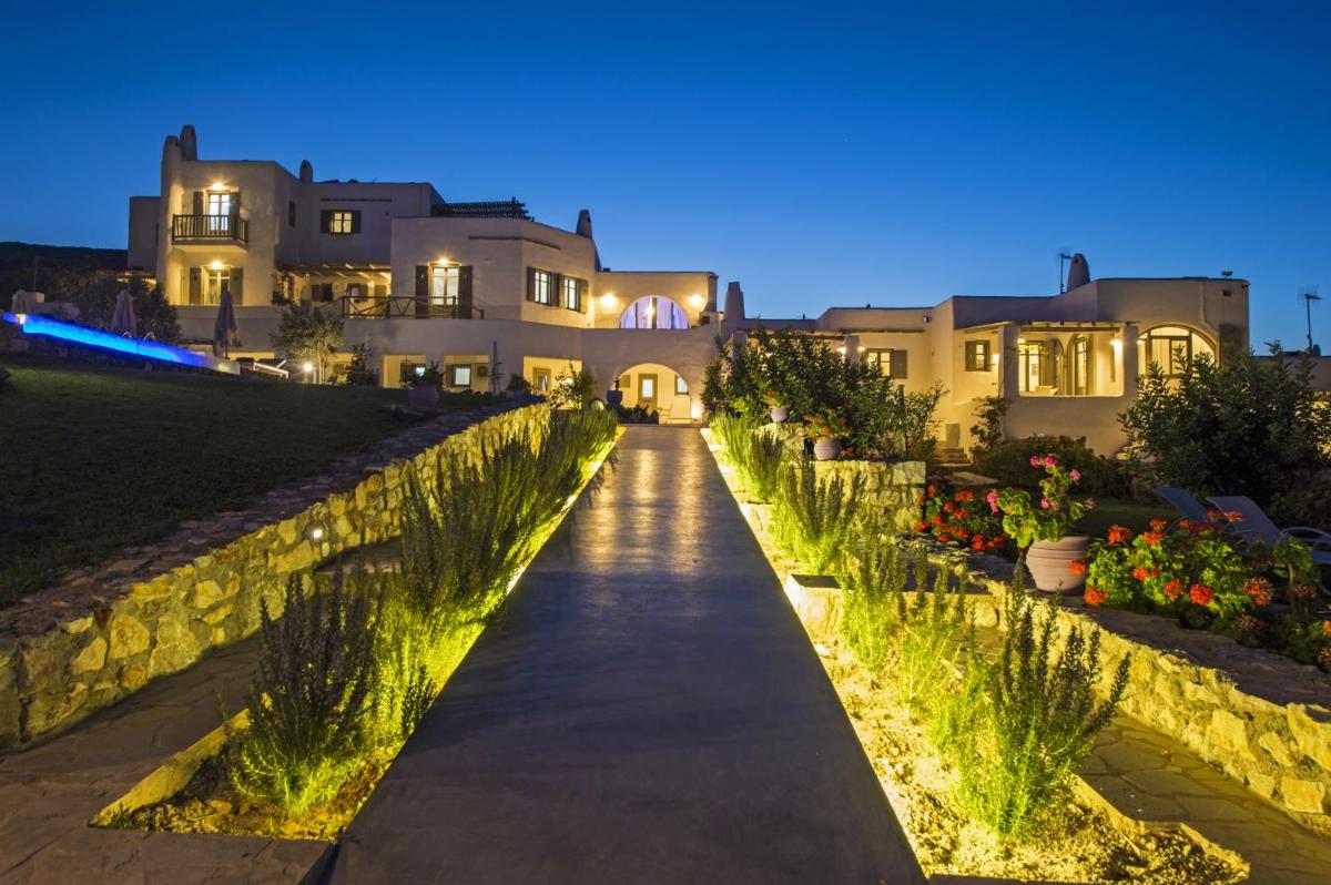 Hotel Naoussa Hills Boutique Resort- Adults Only (13+) - Image 1