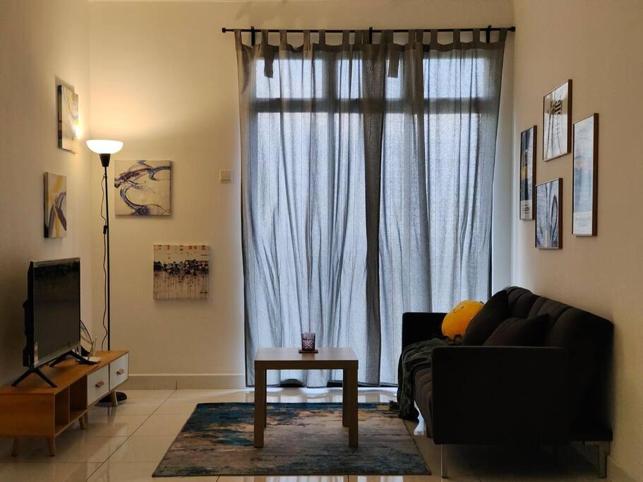 A2603 THE PLATINO NETFLIX PARADIGM MALL By STAY