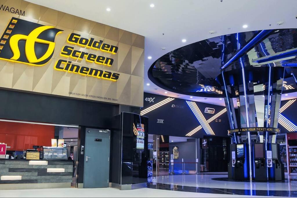 A2603 THE PLATINO NETFLIX PARADIGM MALL By STAY