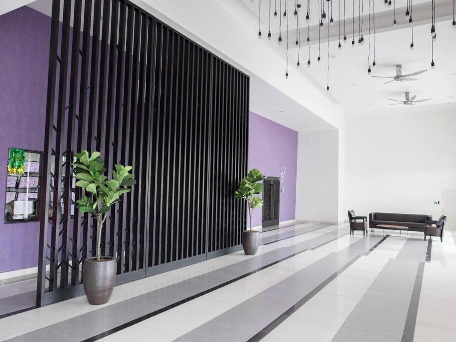 A2603 THE PLATINO NETFLIX PARADIGM MALL By STAY
