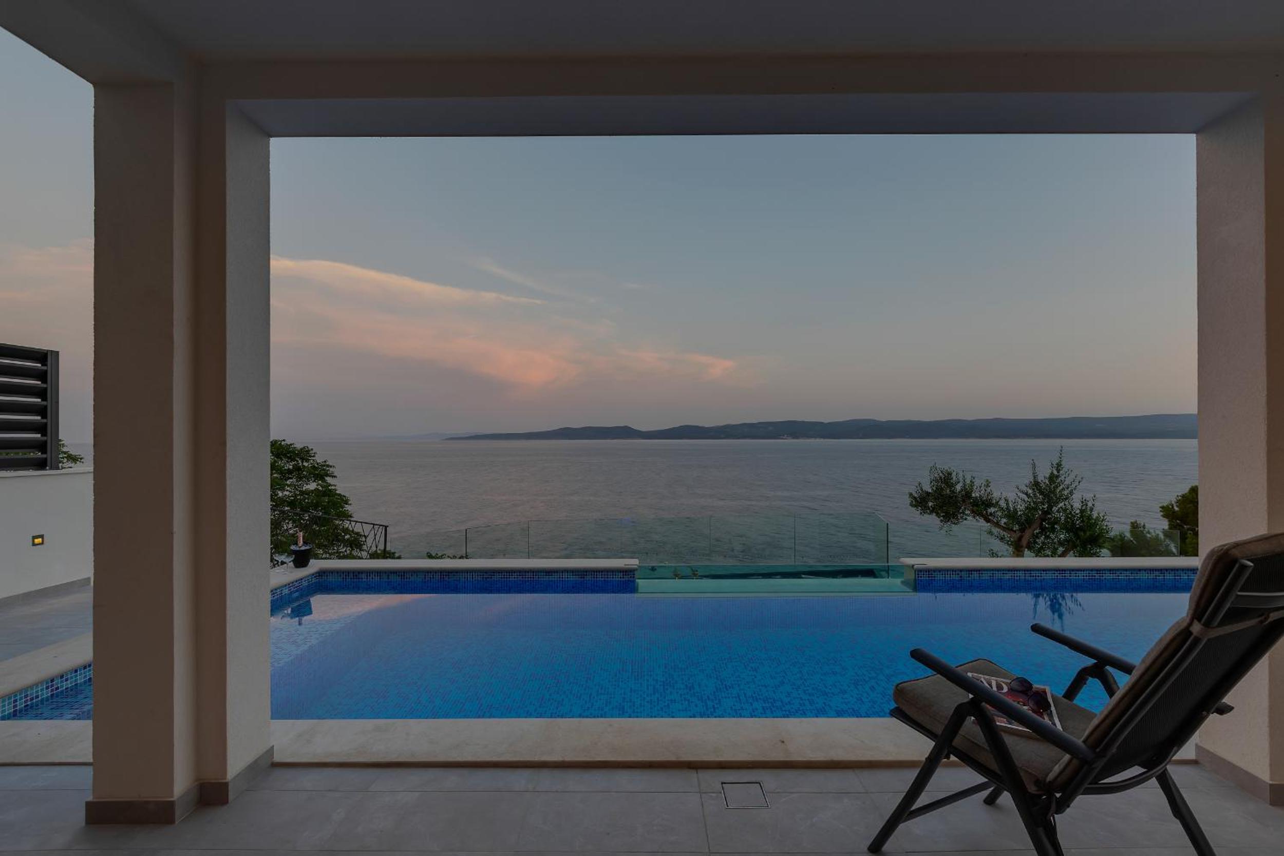 Luxury Villa sMiLje - near the beach view 4