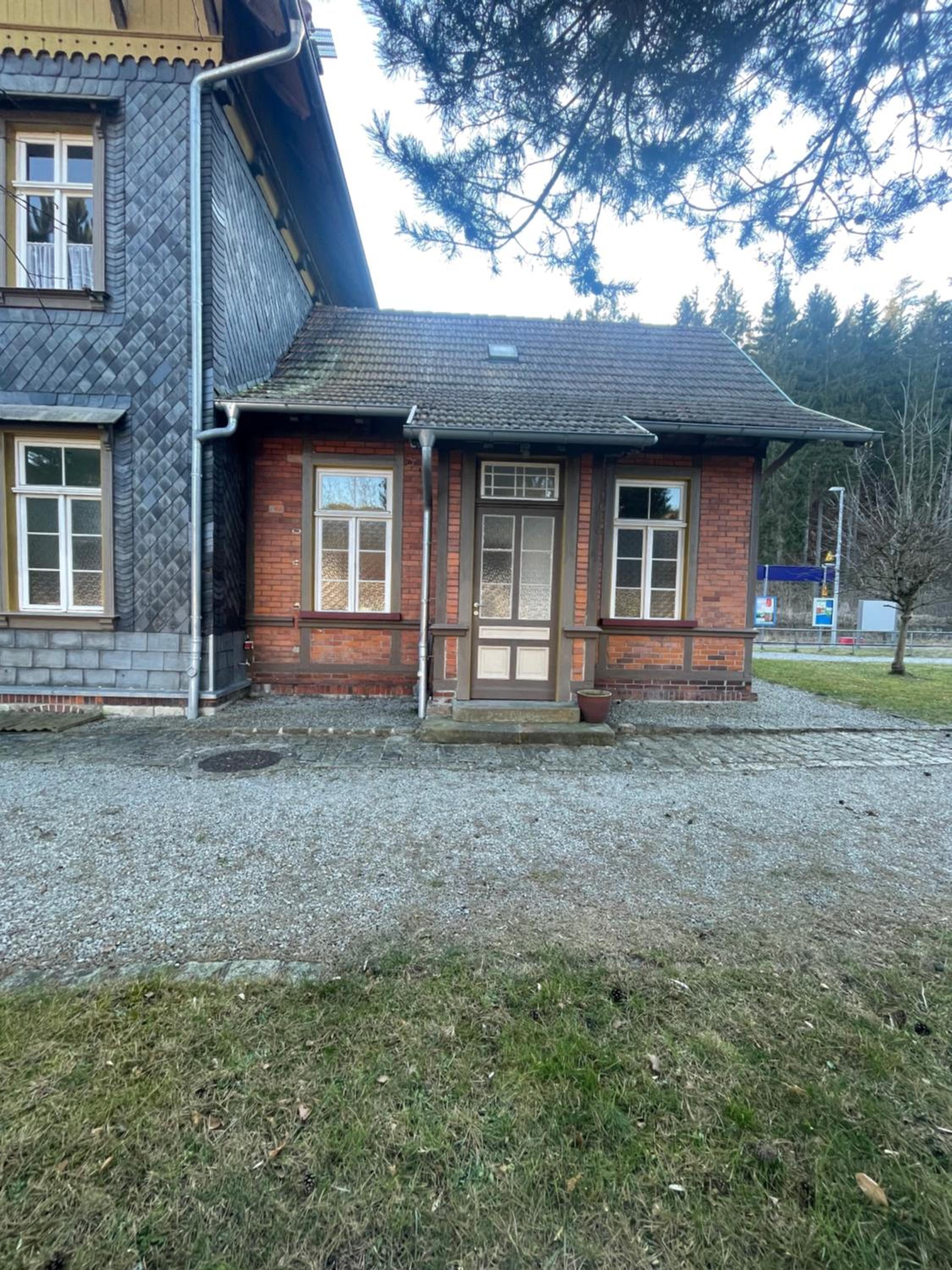 Bahnhof Paulinzella mit Sauna