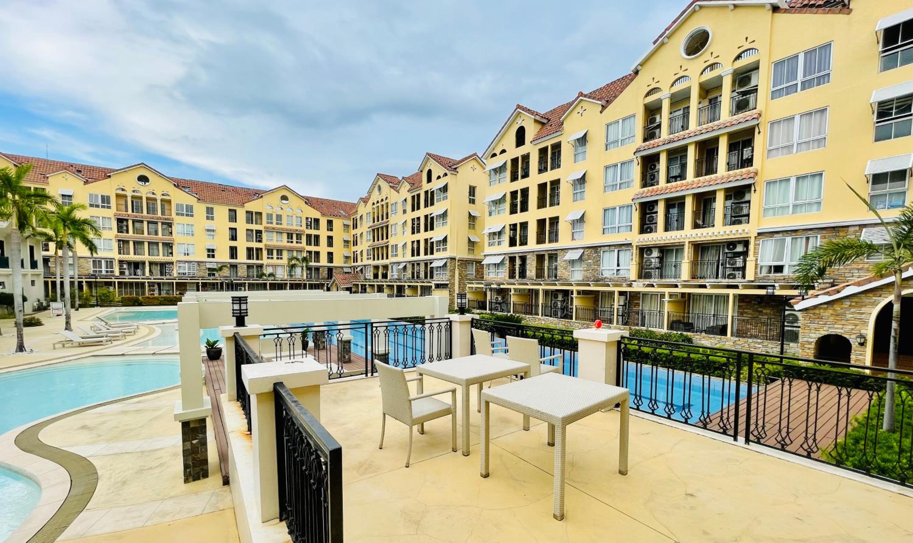 EJ Homes - Amalfi Oasis view 4