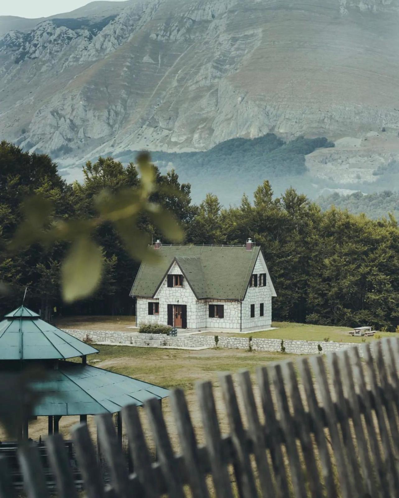 Vikendica Vrba
