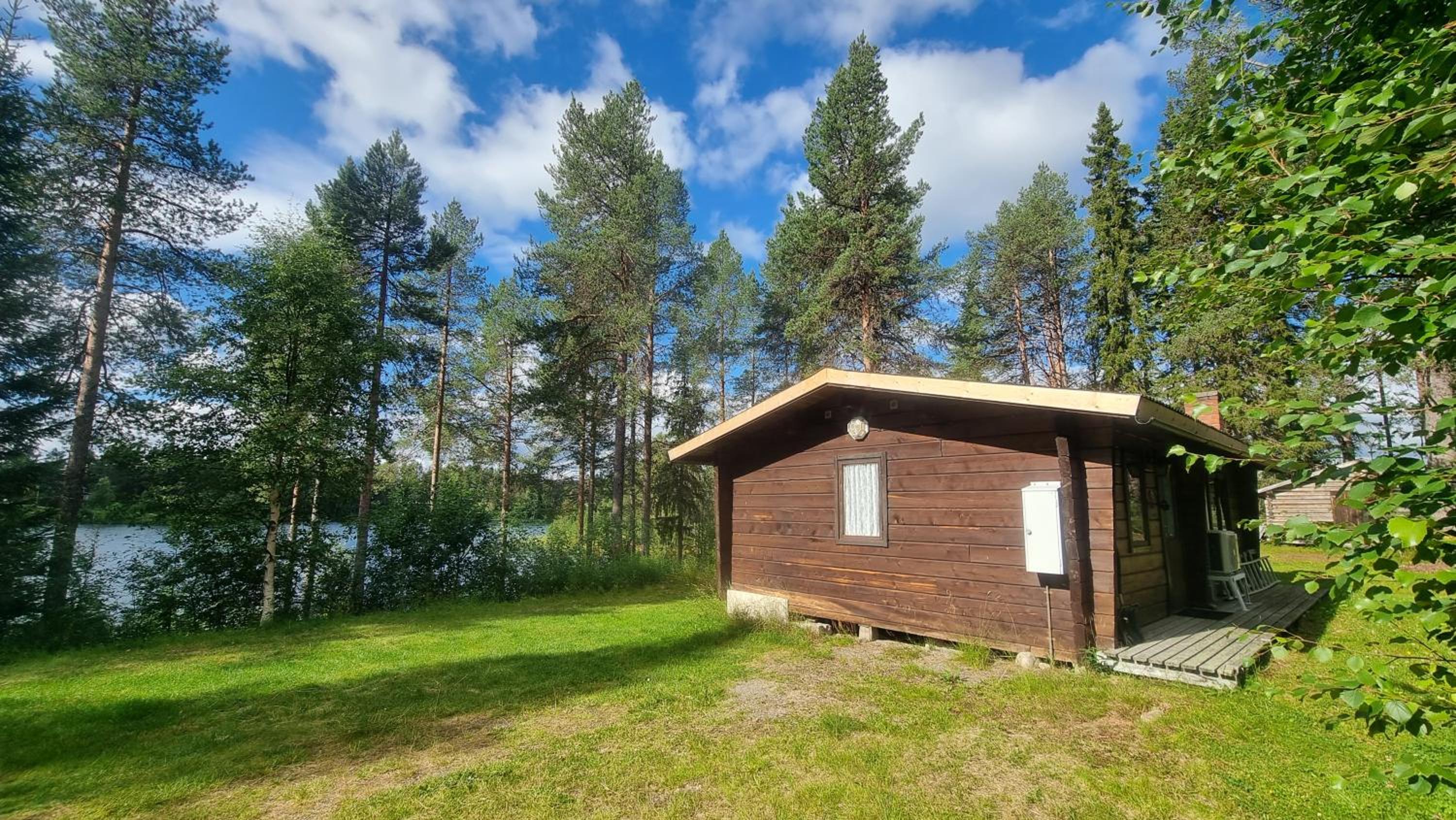 Blockhaus am See view 3
