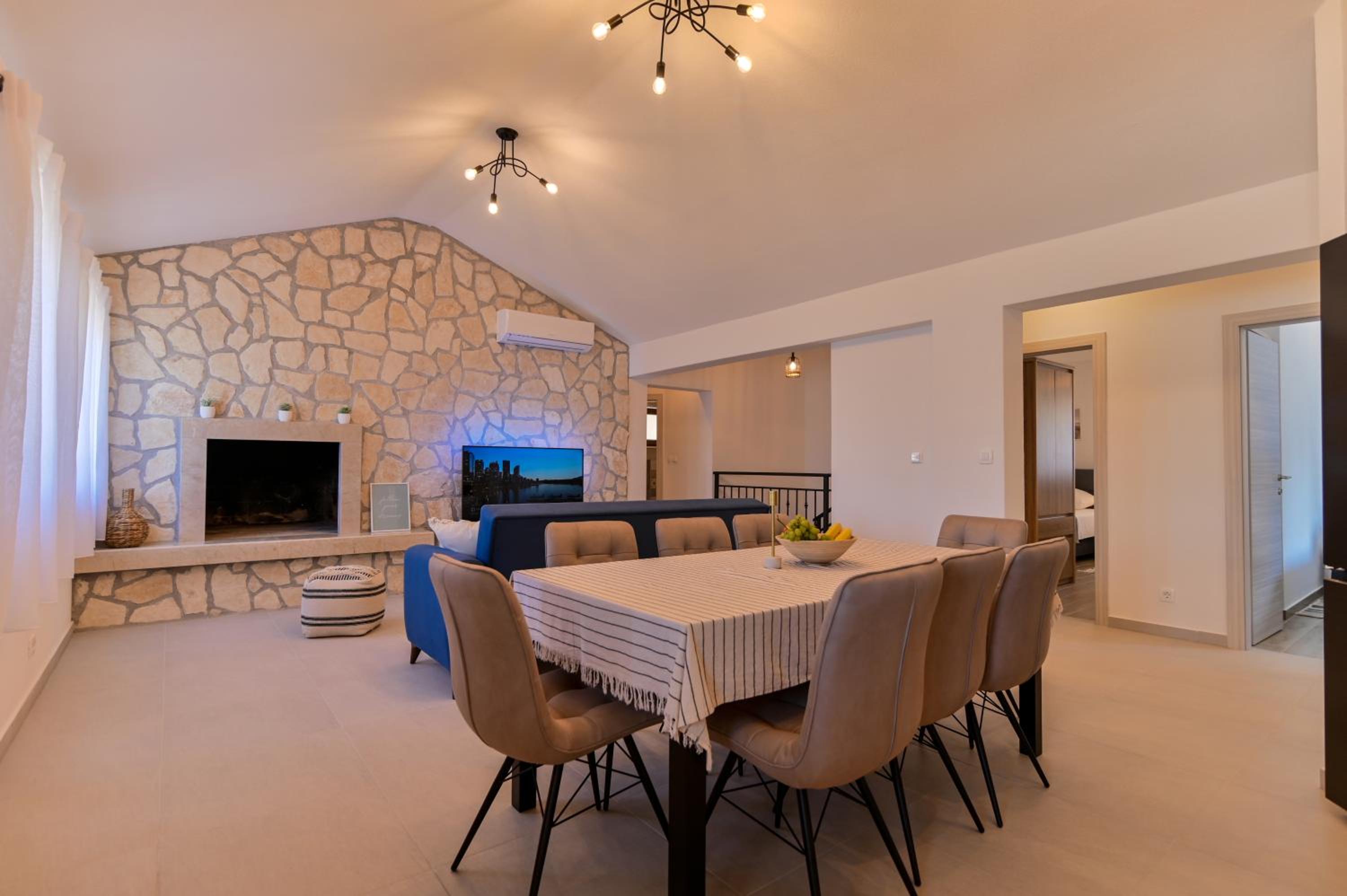 Villa Rudini with heated pool view 2