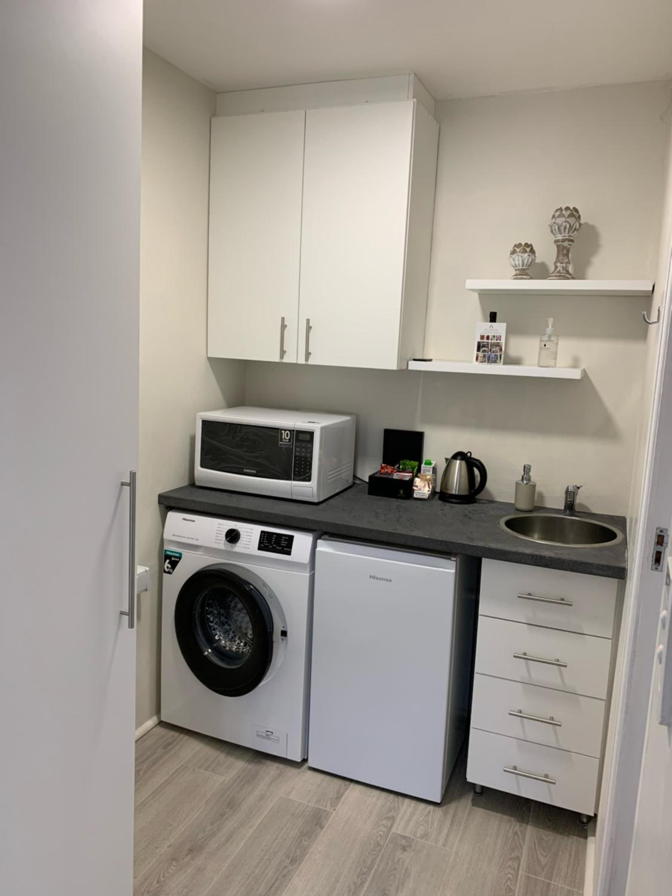 Avenues Guest House