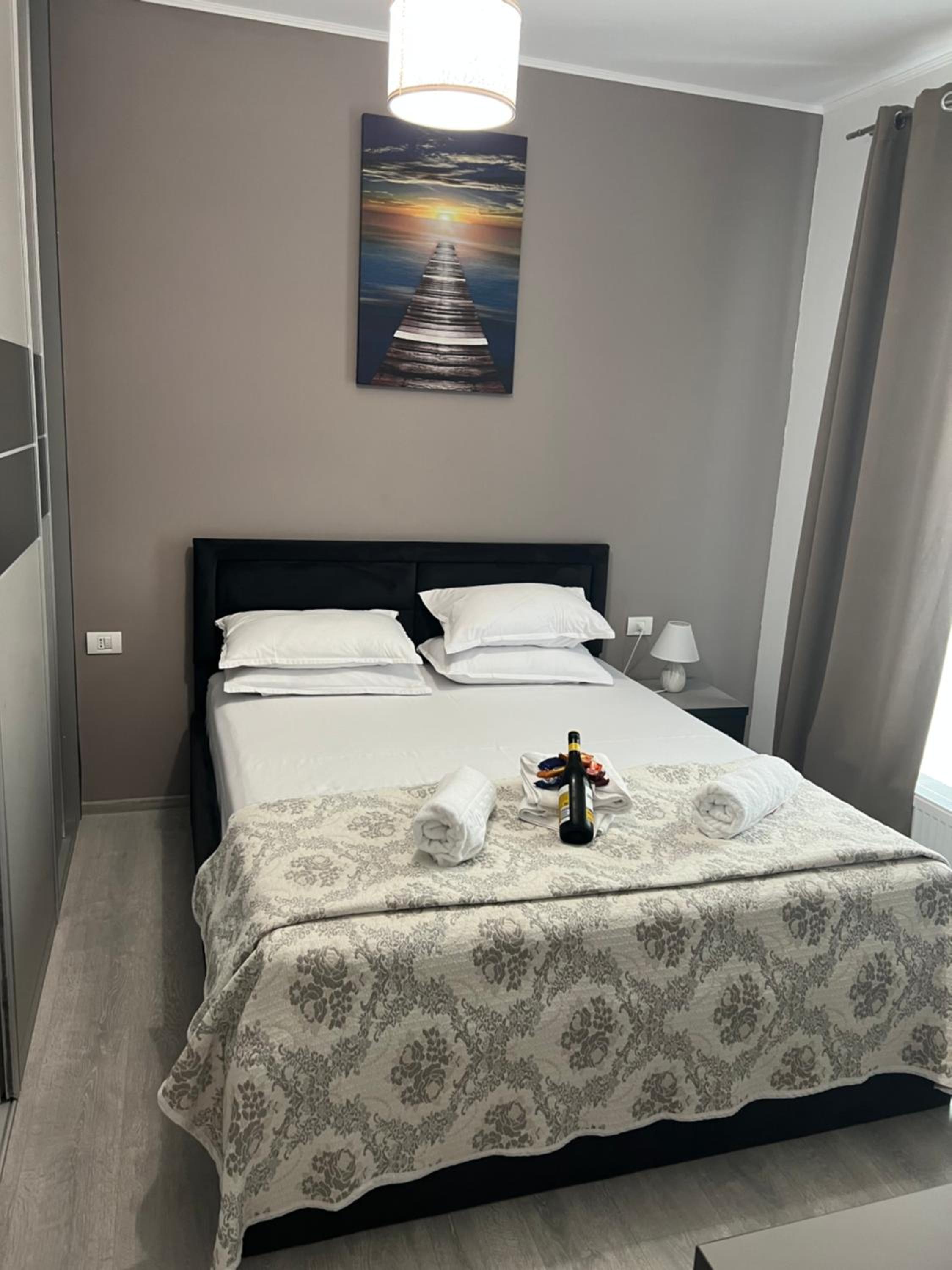 Emi Apartment Mamaia