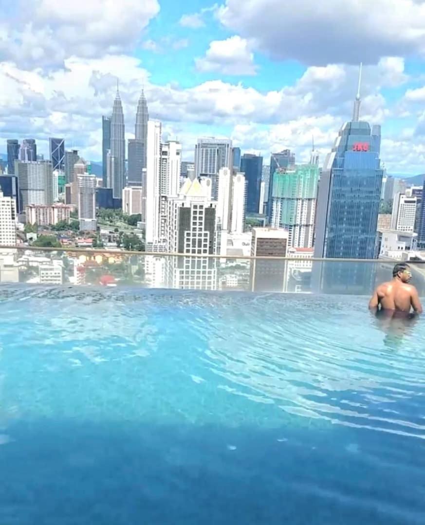 Regalia Suites KLCC View Rooftop Infinity Pool by SHI