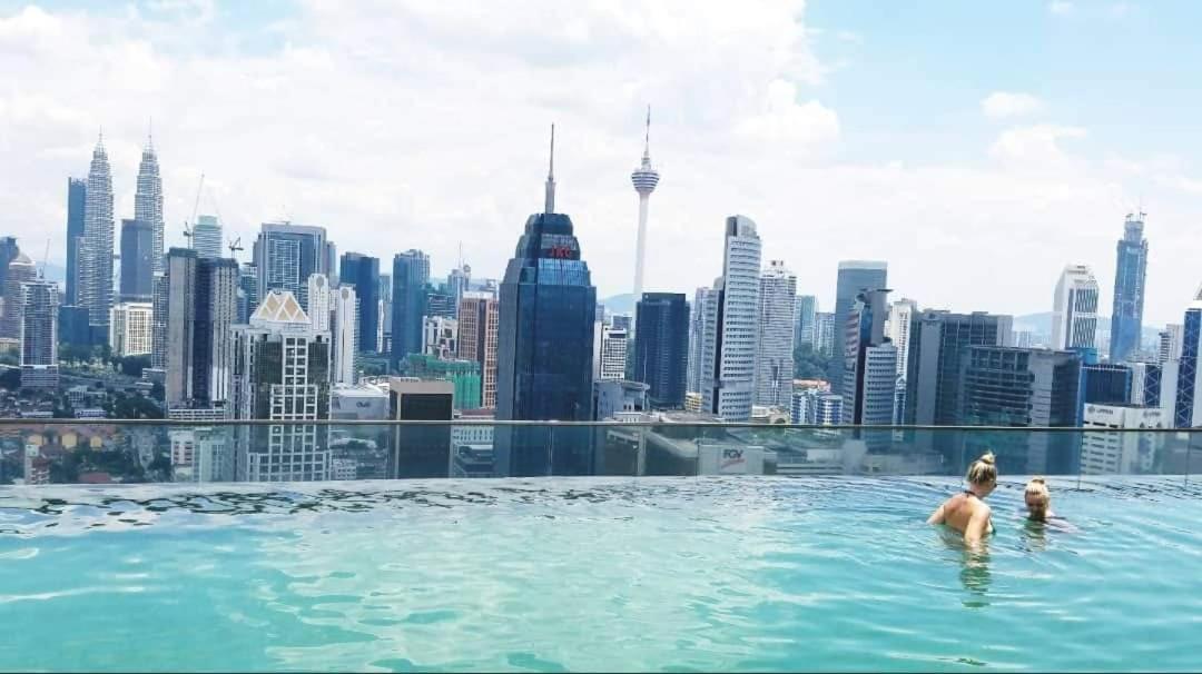 Regalia Suites KLCC View Rooftop Infinity Pool by SHI