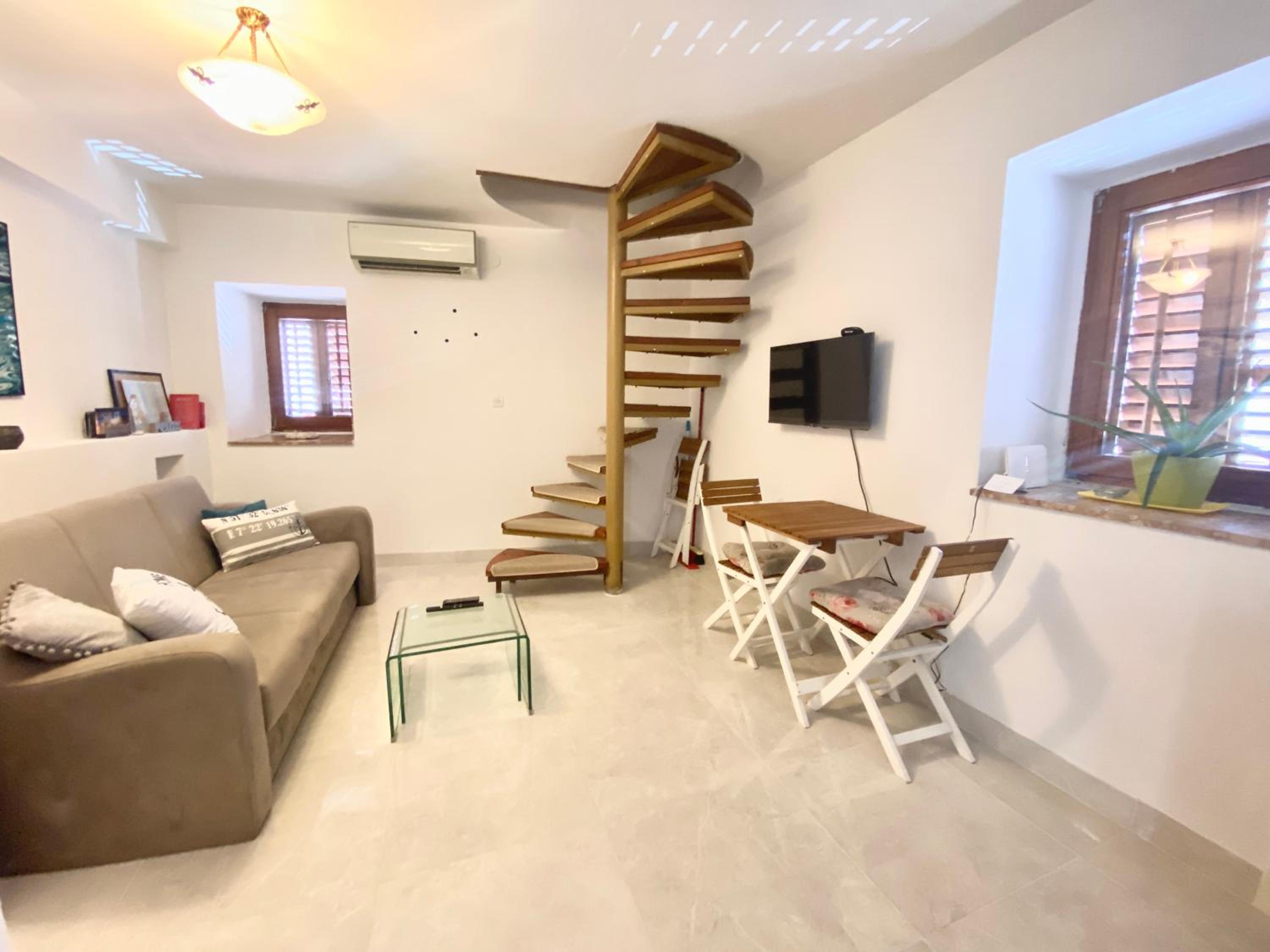 Apartment Center Old Town - 1min to palace view 4