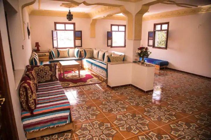 Ali Baba complete Apartment Hostel 8Person view 4