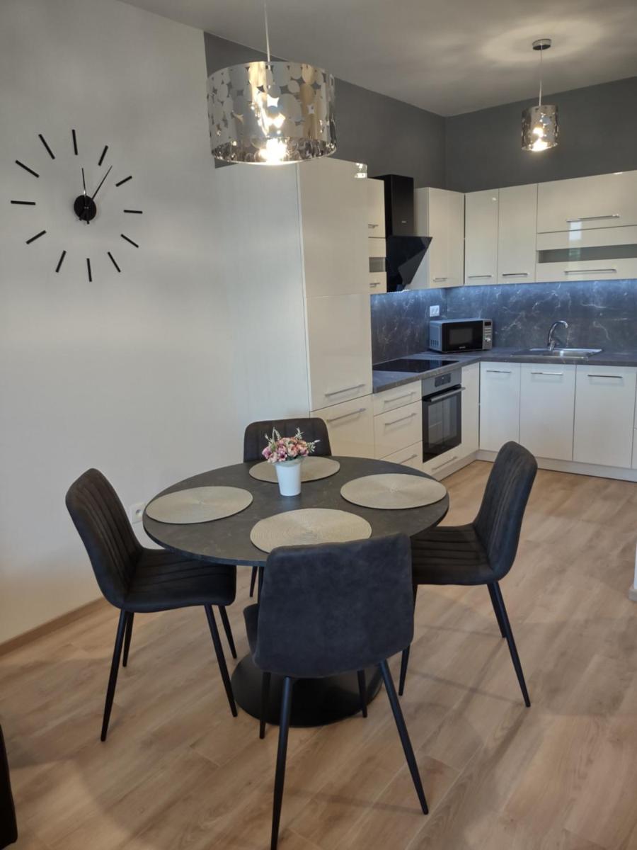 KARINA APARTMAN view 2