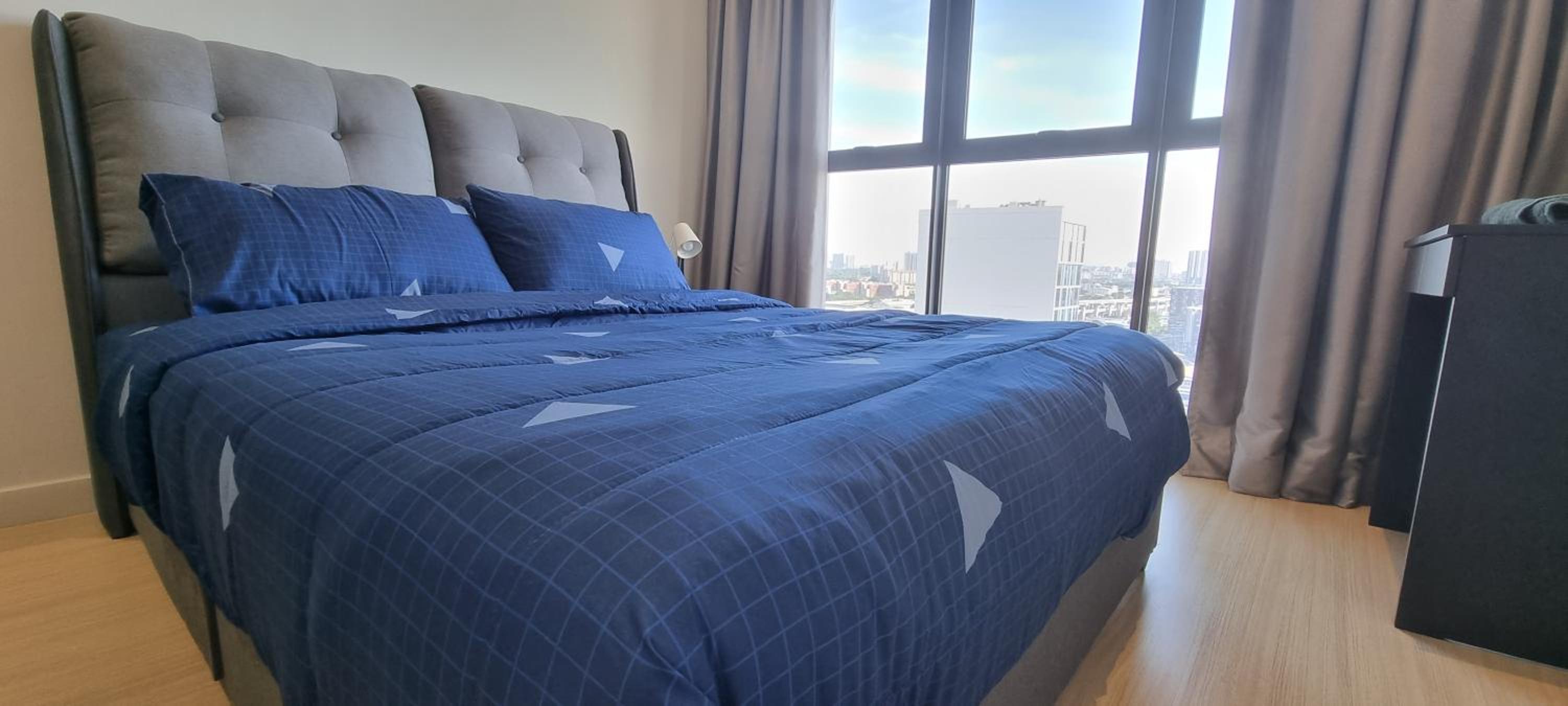 Continew Residence by Mikey - Premium Unit