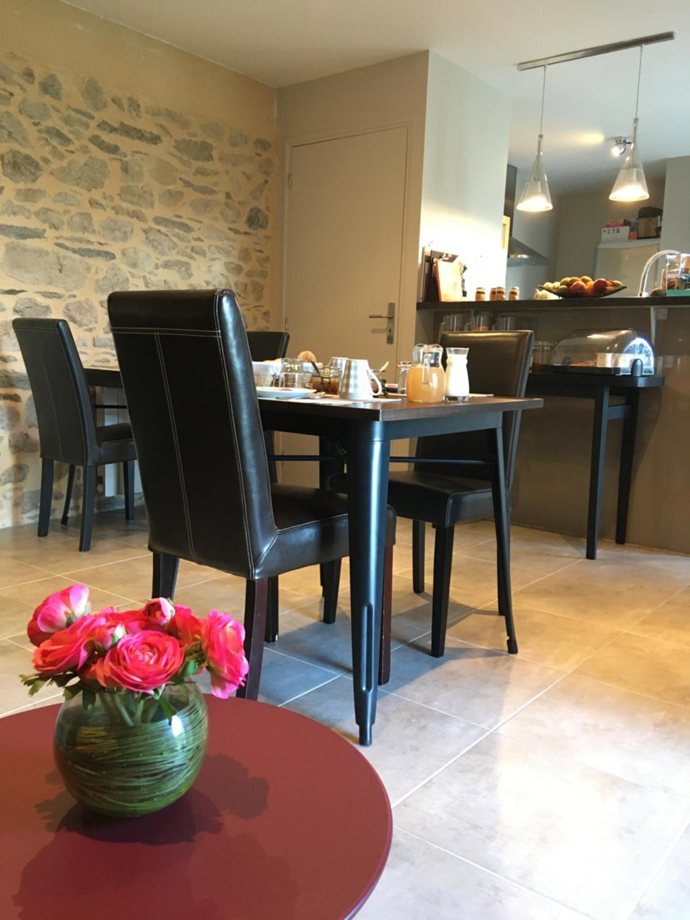 Le Clos Pen Kear view 2