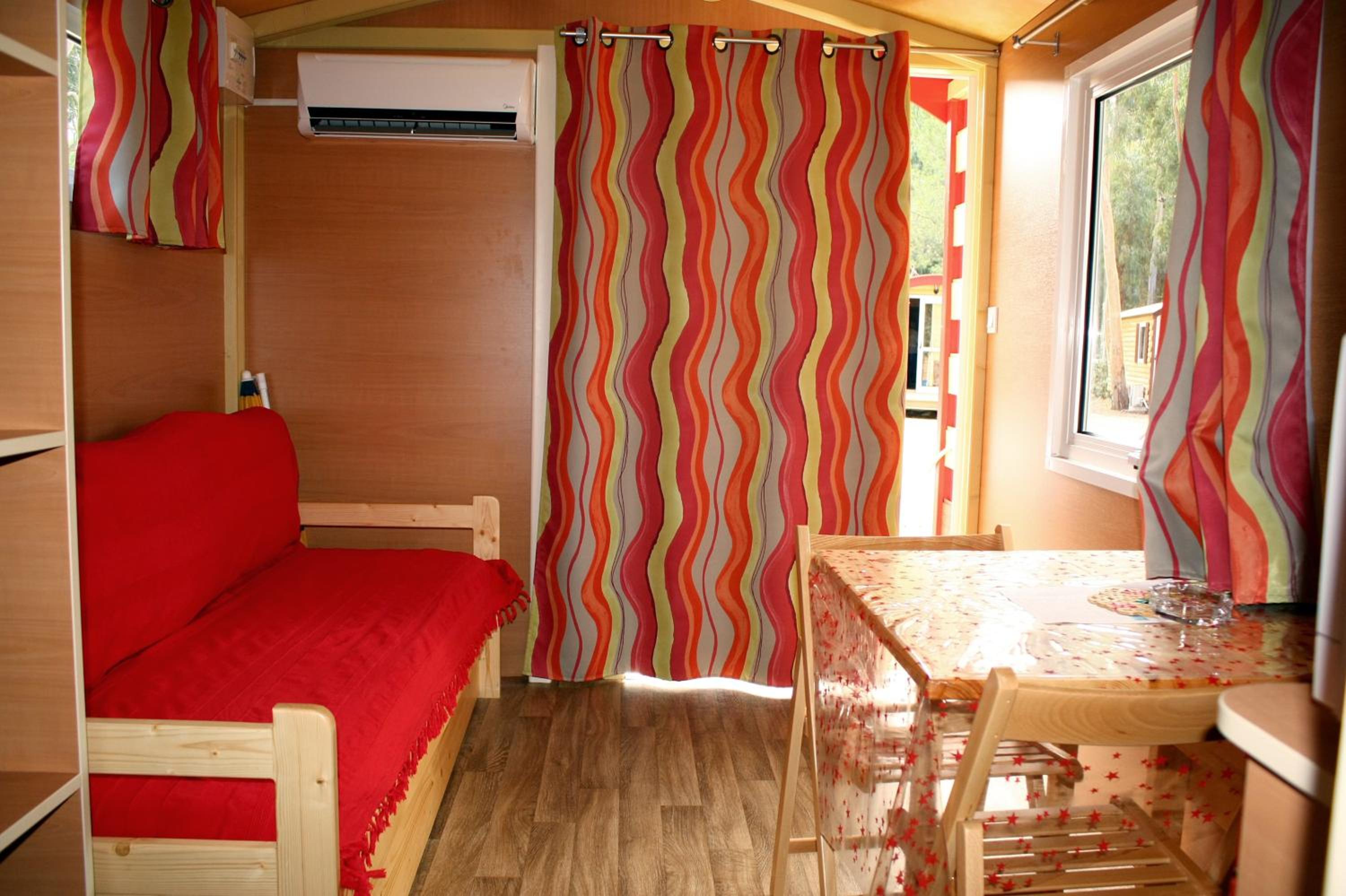 Camping La Pinède