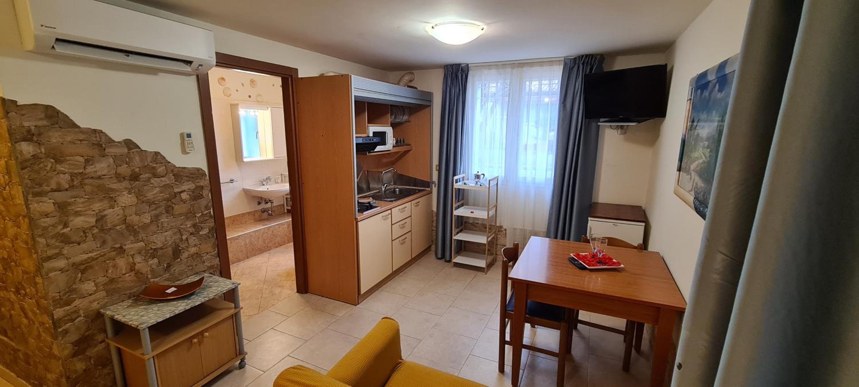 Residence La Villetta view 4