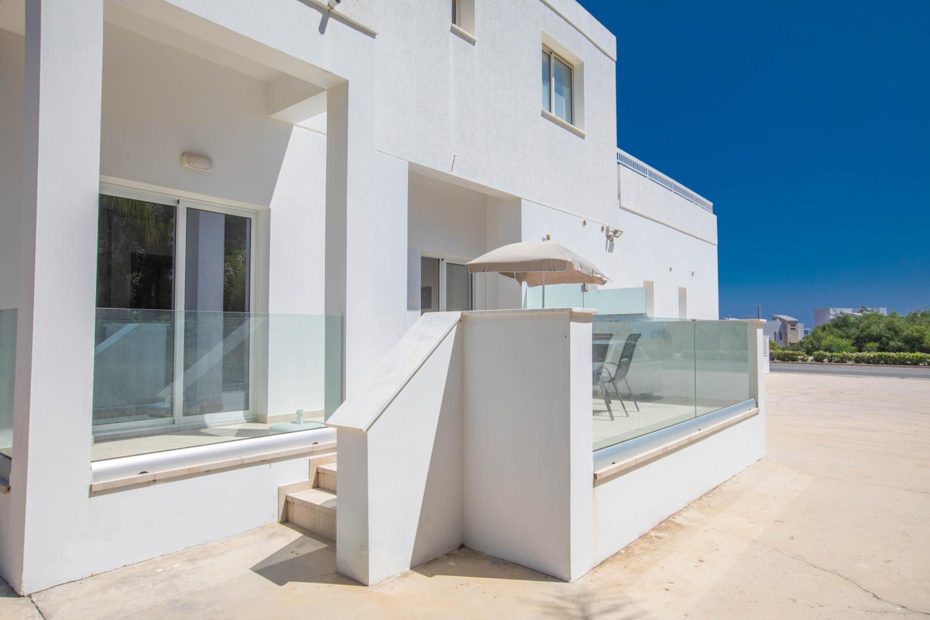 Panayia Sea View Apts
