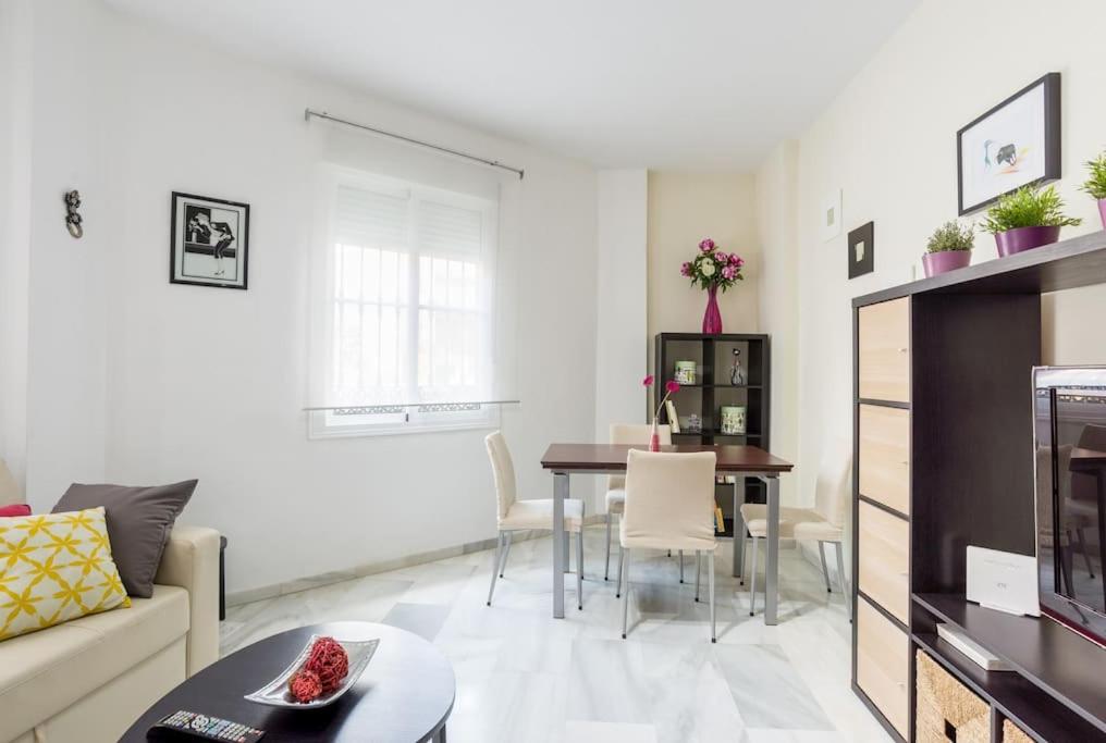 Bright, quiet and nice ground floor in the center