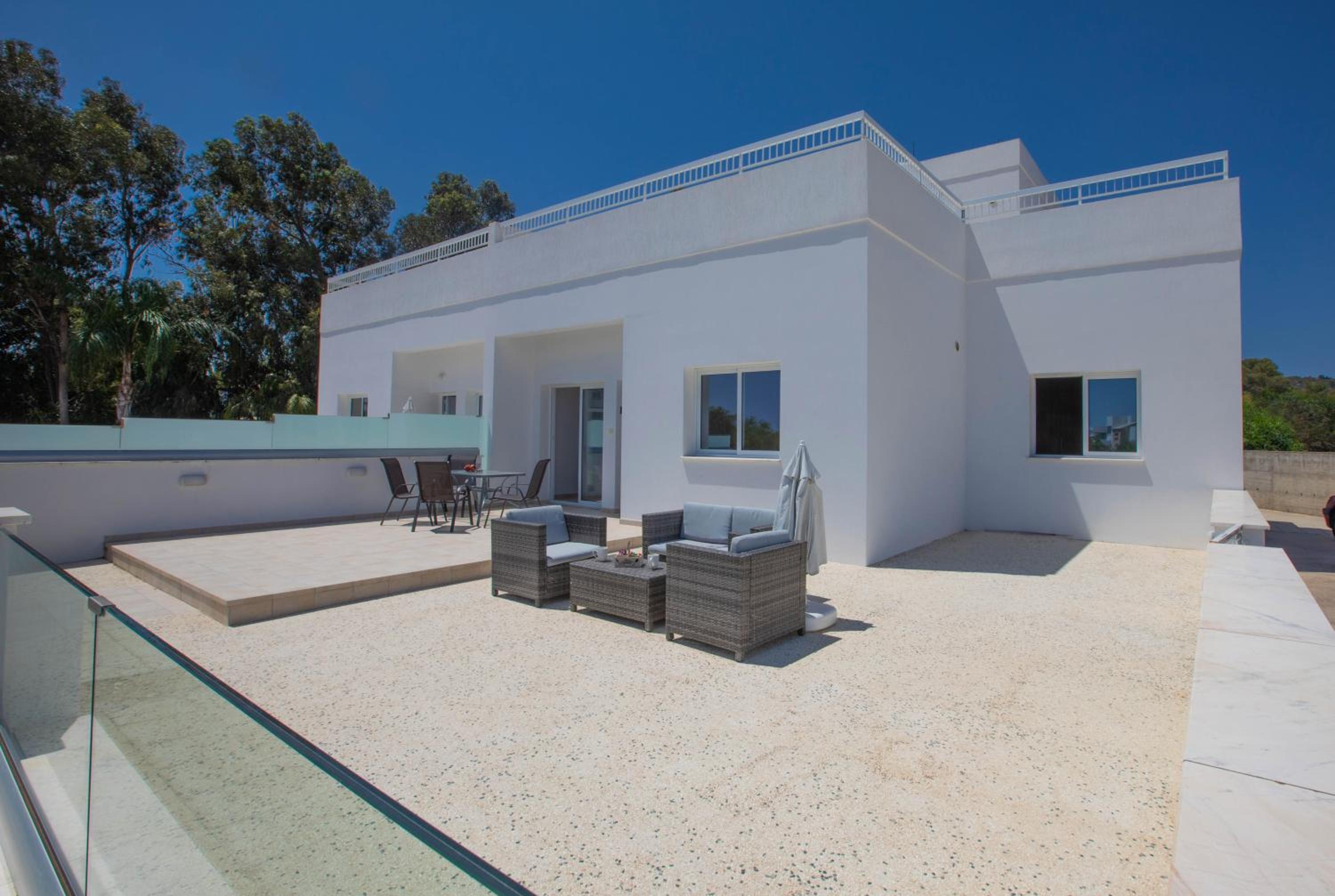 Panayia Sea View Apts