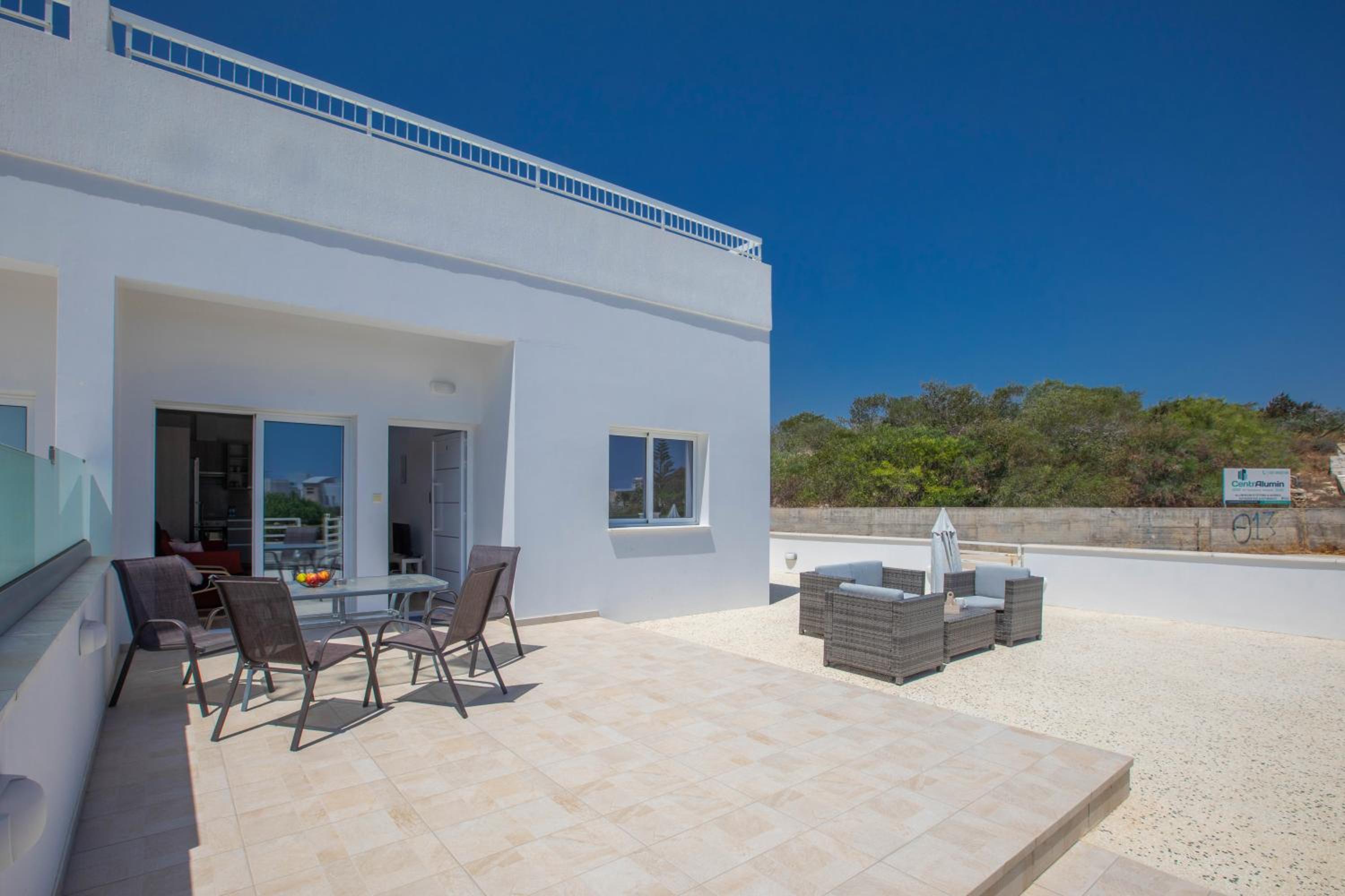 Panayia Sea View Apts
