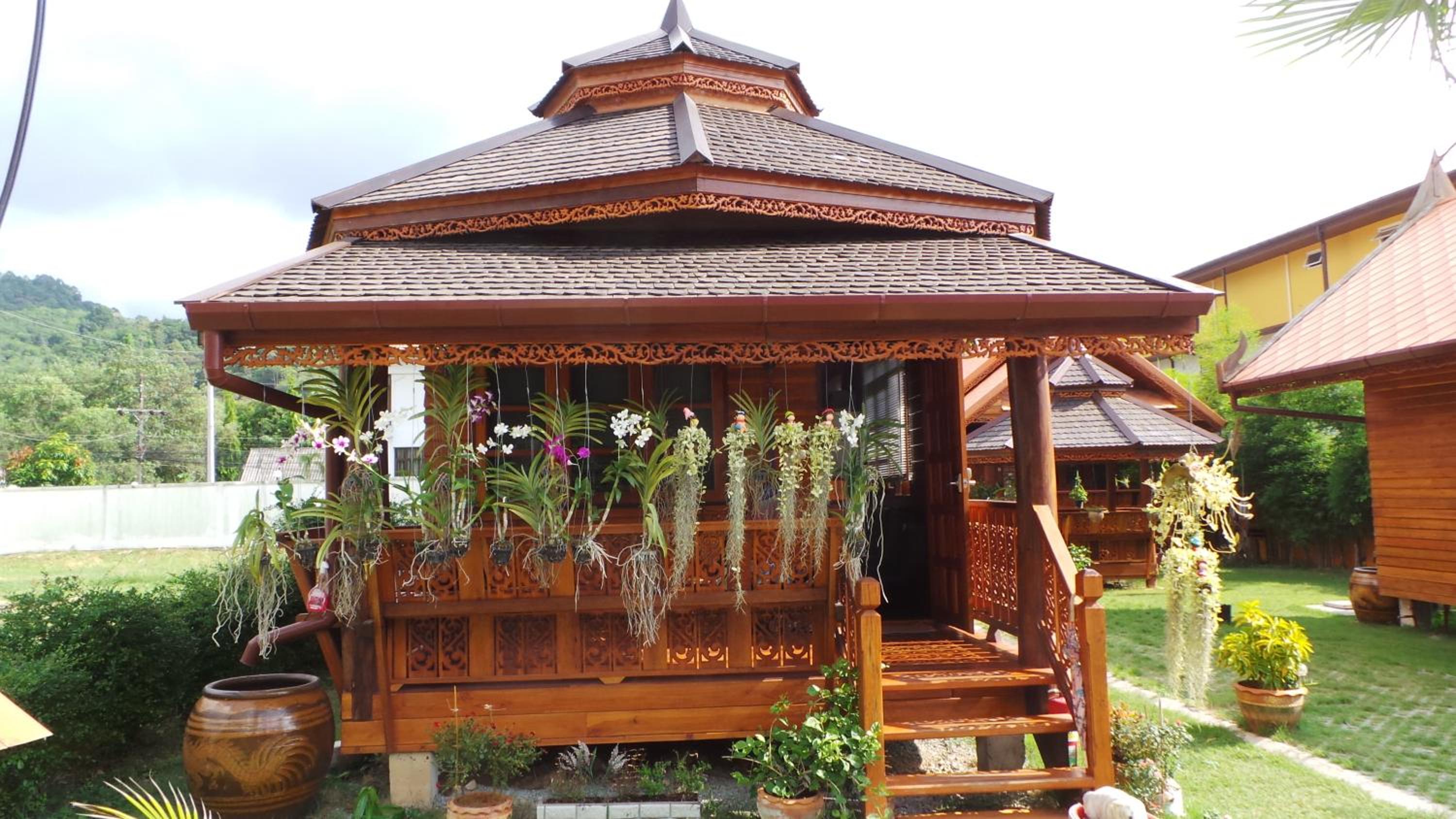 Golden Teak Resort Baan Sapparot