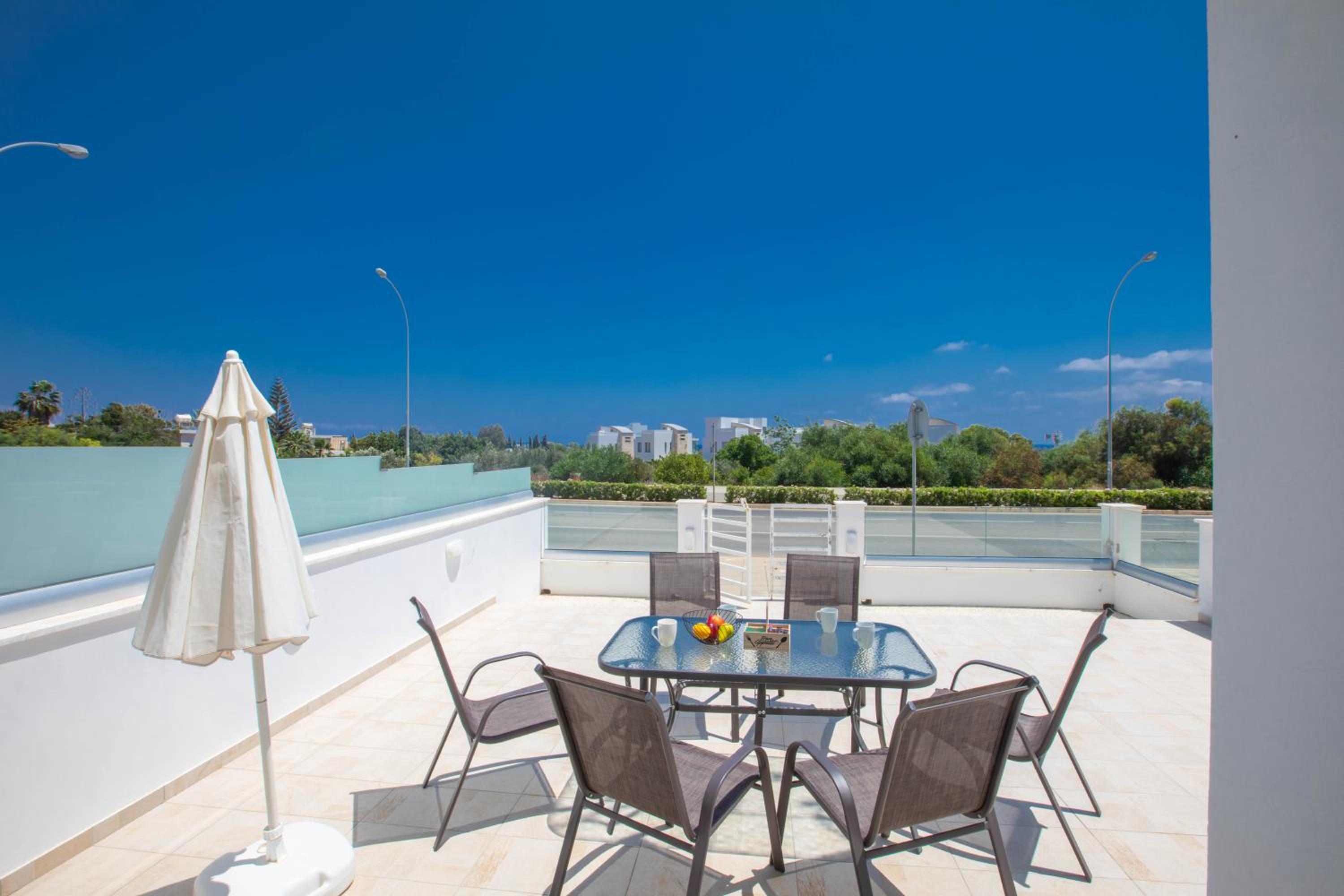 Panayia Sea View Apts