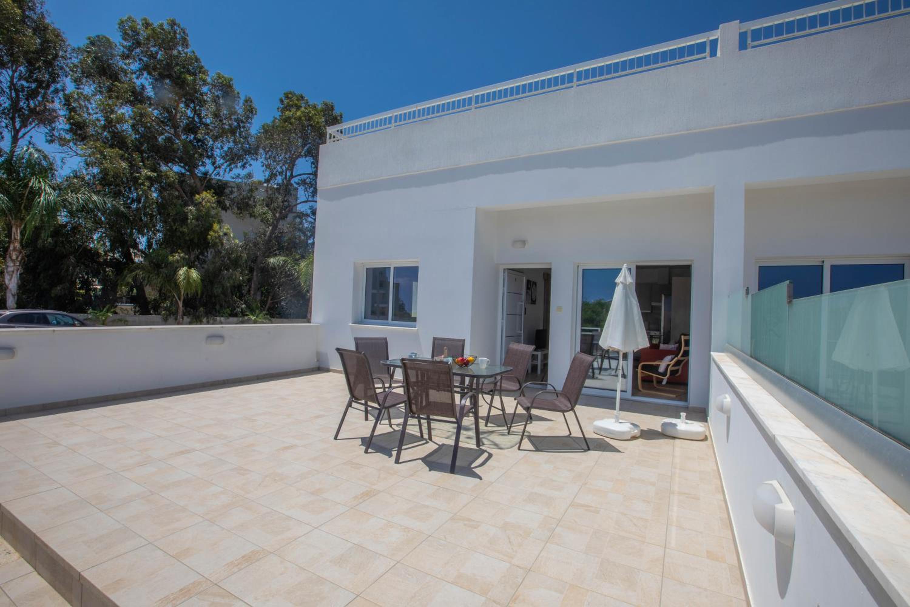 Panayia Sea View Apts