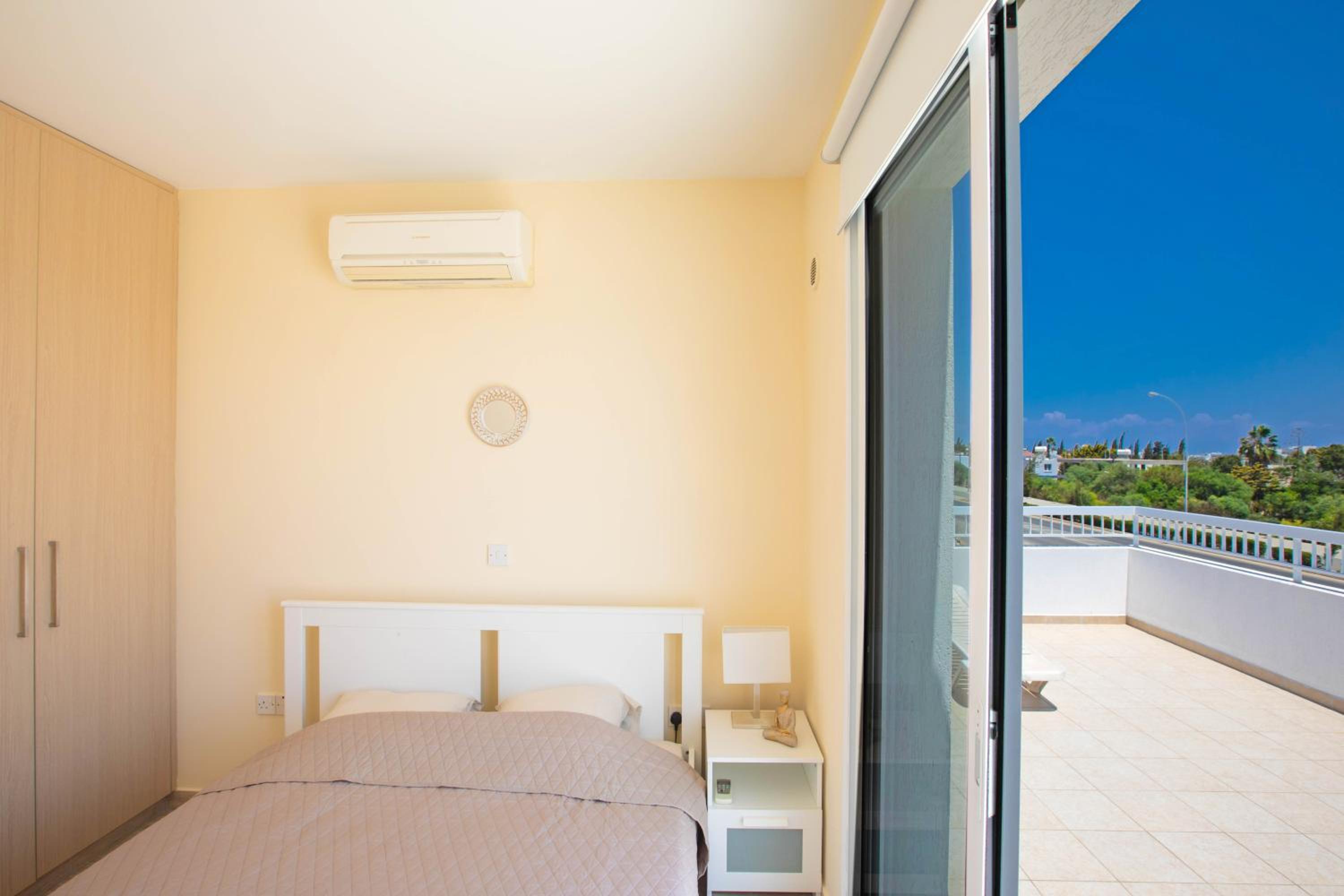 Panayia Sea View Apts